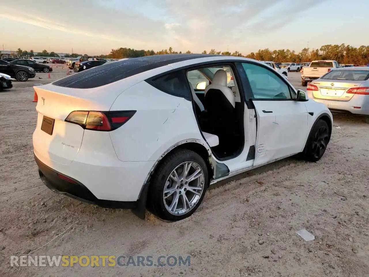 3 Photograph of a damaged car 7SAYGDEE1PA107810 TESLA MODEL Y 2023