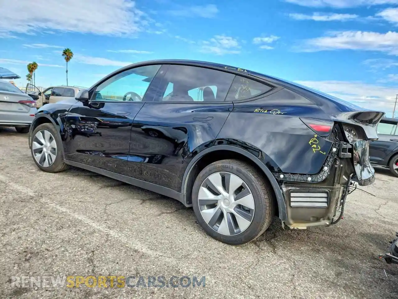 2 Photograph of a damaged car 7SAYGDEE1PA127443 TESLA MODEL Y 2023