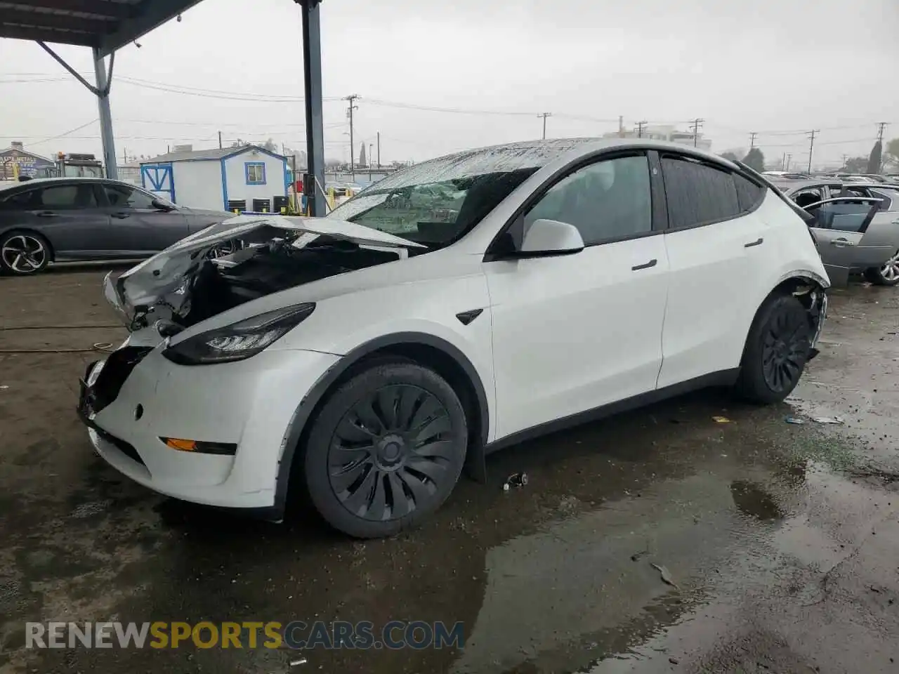 1 Photograph of a damaged car 7SAYGDEE1PA131217 TESLA MODEL Y 2023