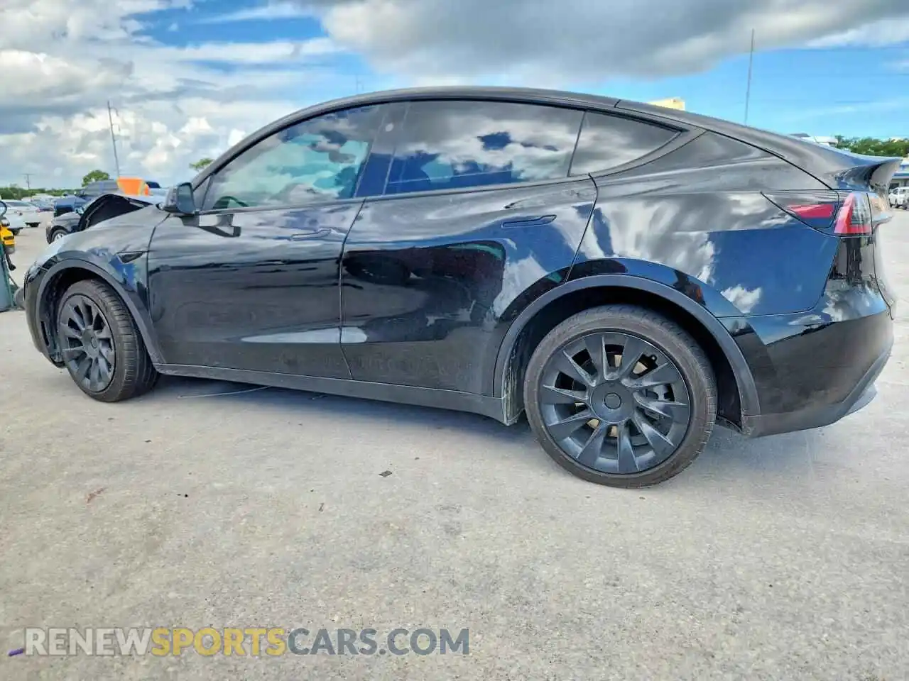2 Photograph of a damaged car 7SAYGDEE1PA158725 TESLA MODEL Y 2023