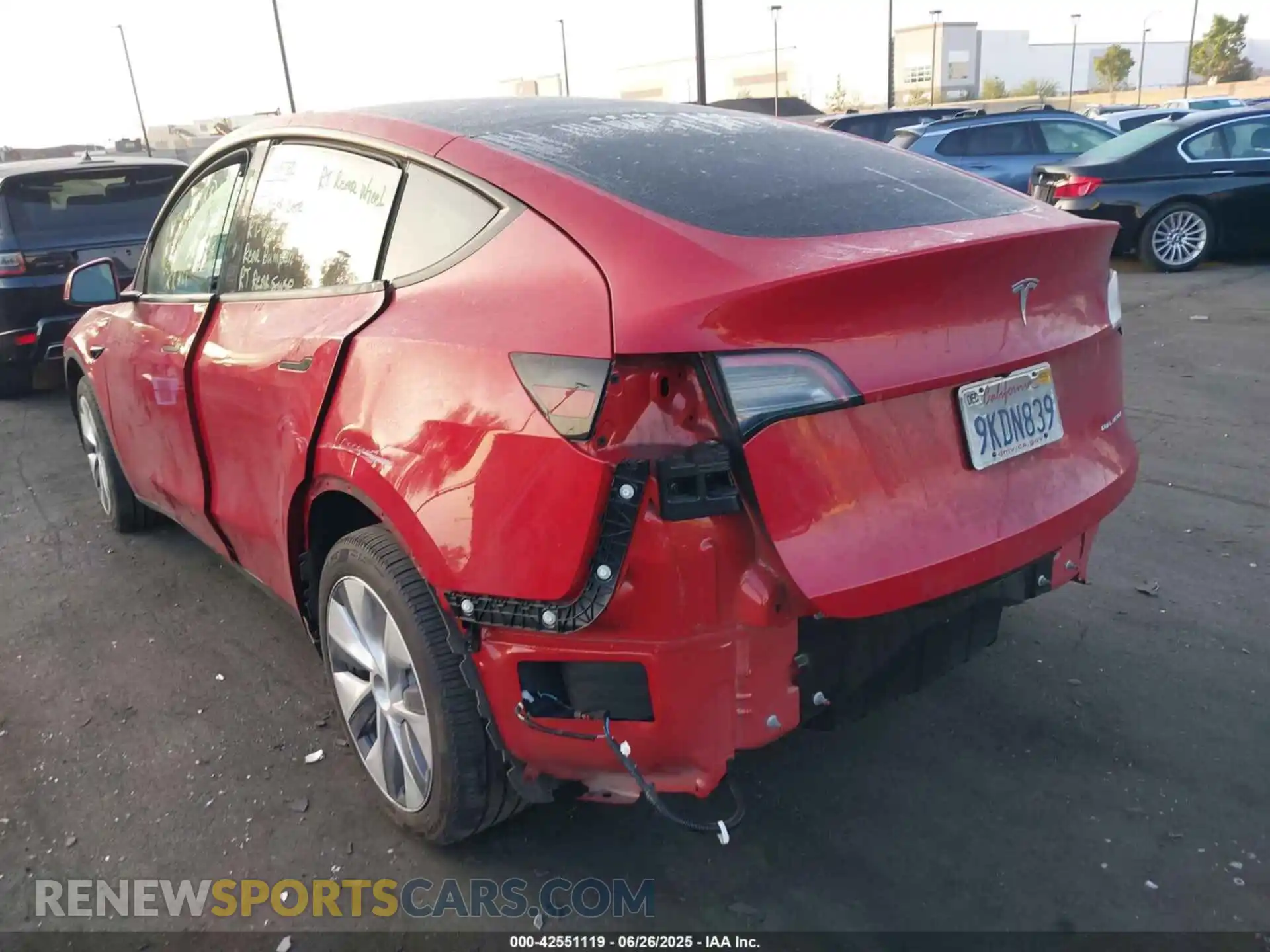 3 Photograph of a damaged car 7SAYGDEE1PA191515 TESLA MODEL Y 2023