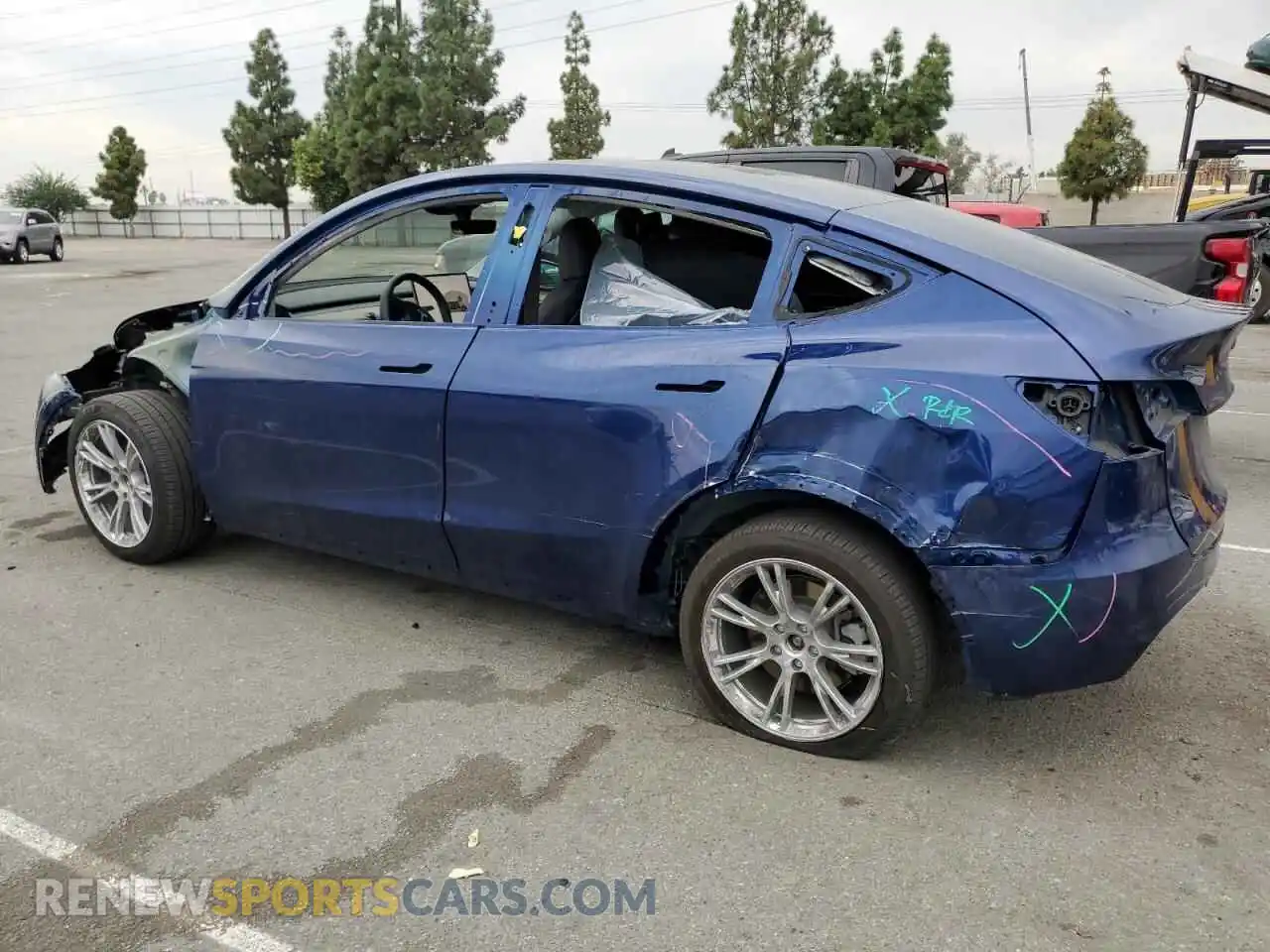 2 Photograph of a damaged car 7SAYGDEE1PA207468 TESLA MODEL Y 2023