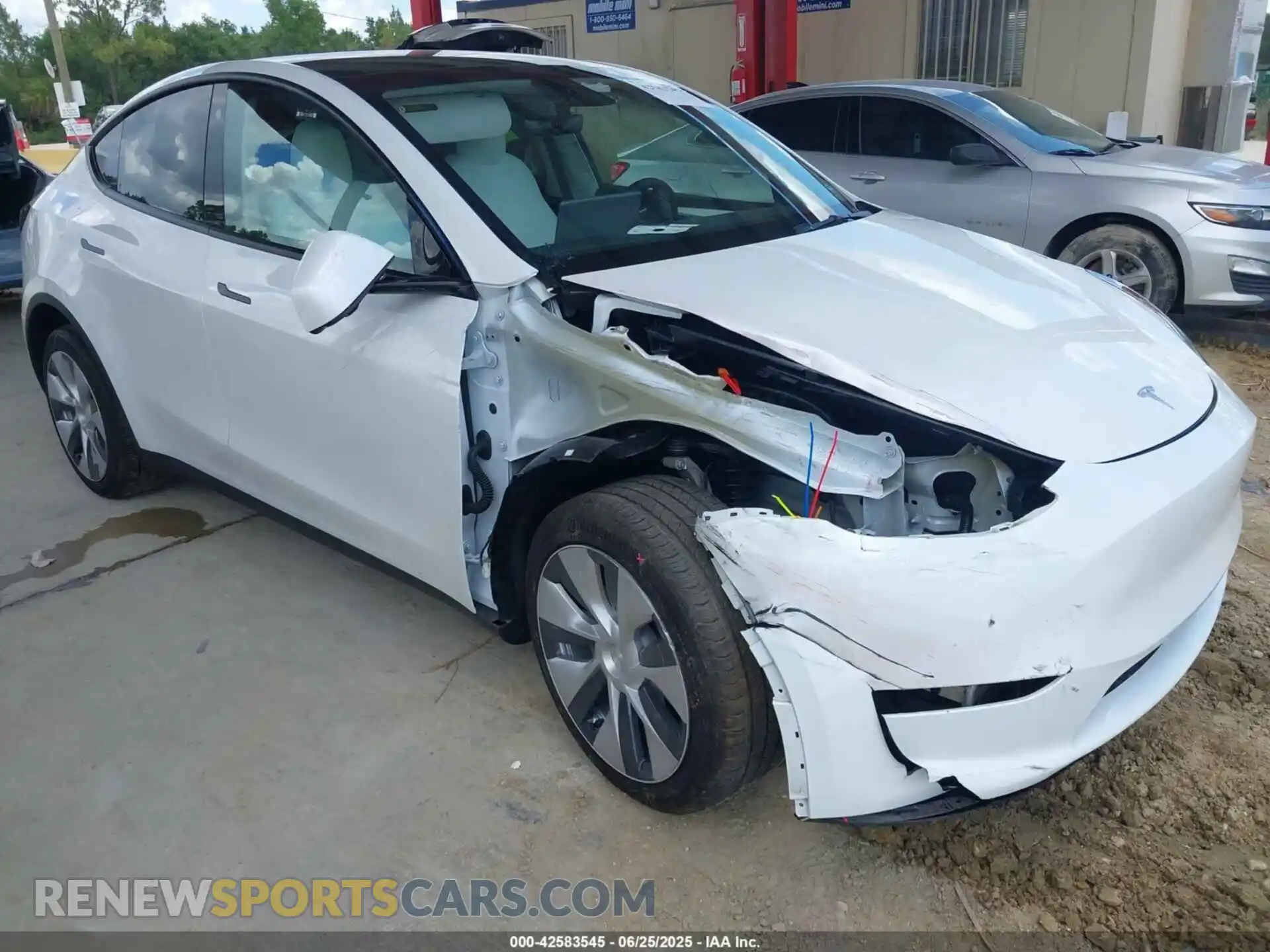 1 Photograph of a damaged car 7SAYGDEE1PF599774 TESLA MODEL Y 2023