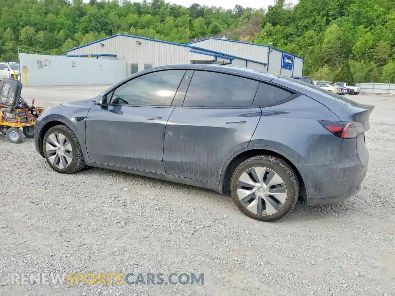 2 Photograph of a damaged car 7SAYGDEE1PF604858 TESLA MODEL Y 2023