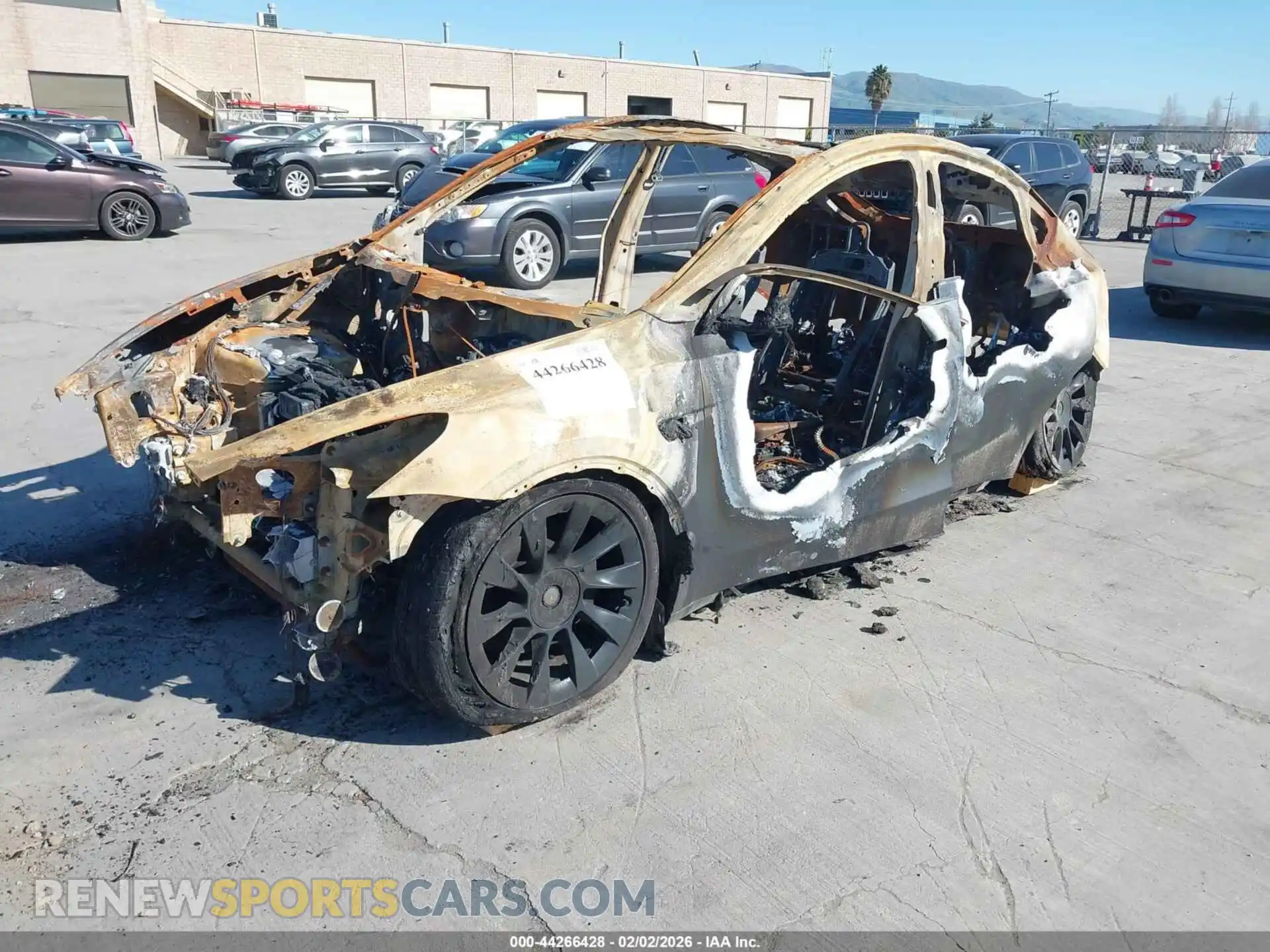 2 Photograph of a damaged car 7SAYGDEE1PF628688 TESLA MODEL Y 2023