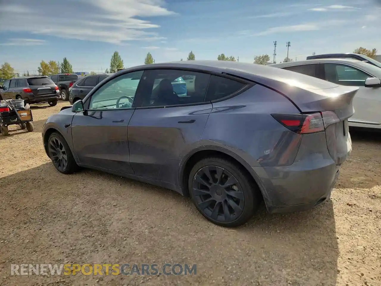 2 Photograph of a damaged car 7SAYGDEE1PF647838 TESLA MODEL Y 2023