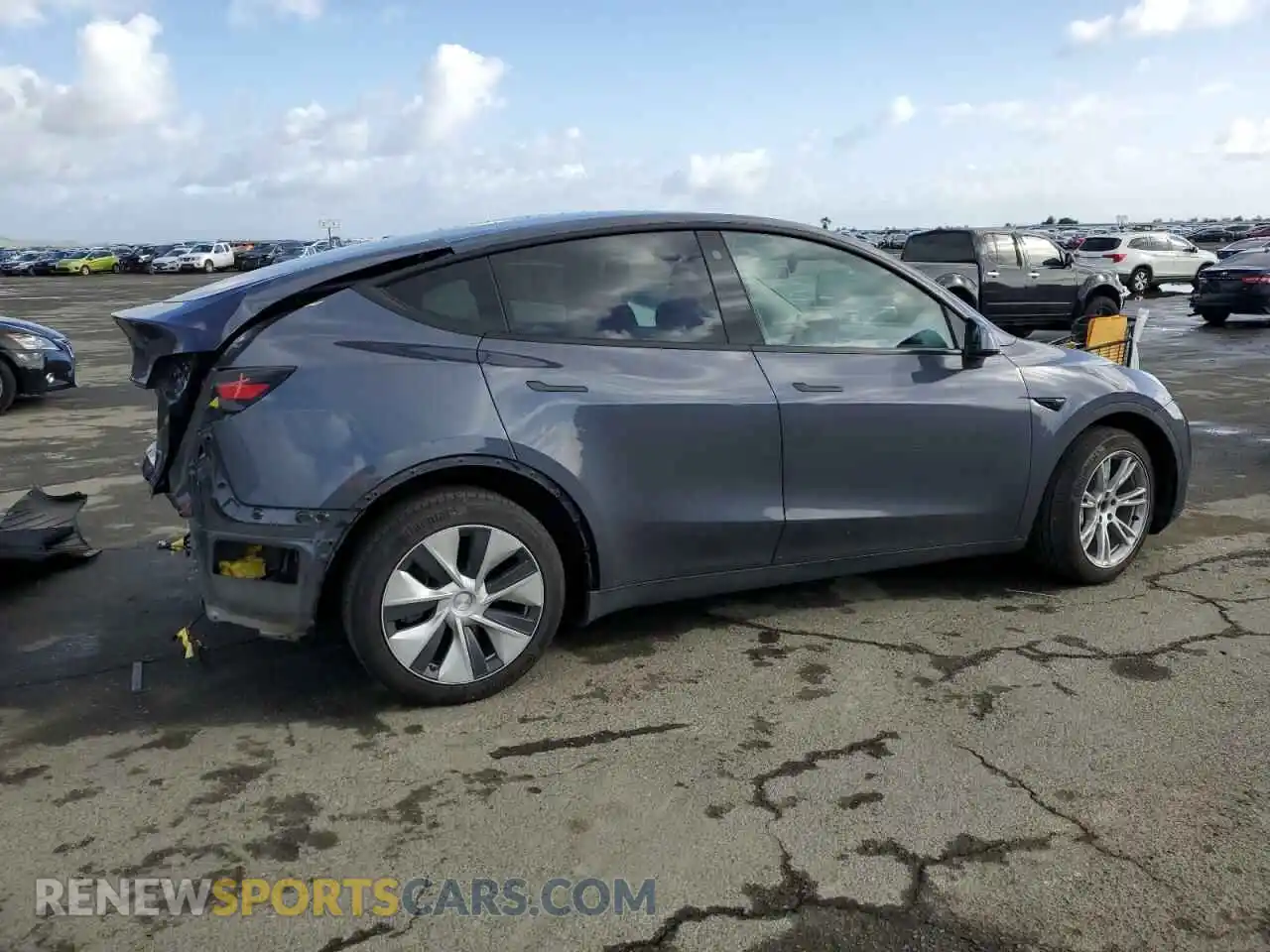 3 Photograph of a damaged car 7SAYGDEE1PF647967 TESLA MODEL Y 2023