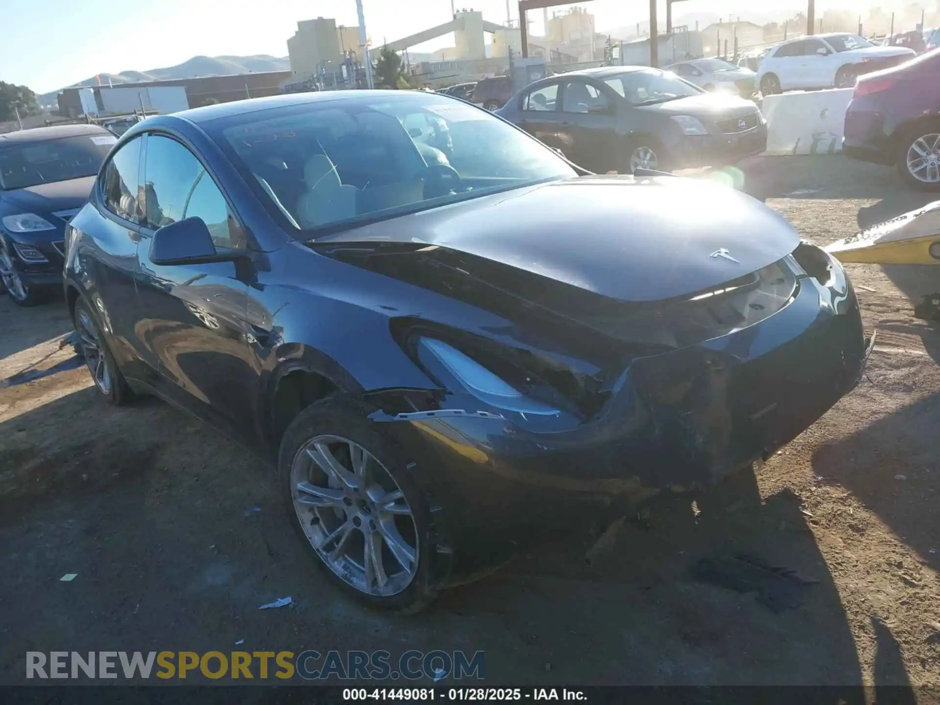 1 Photograph of a damaged car 7SAYGDEE1PF738799 TESLA MODEL Y 2023