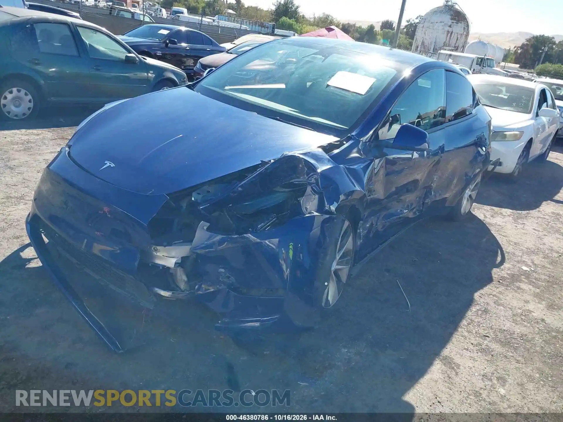 2 Photograph of a damaged car 7SAYGDEE1PF747552 TESLA MODEL Y 2023