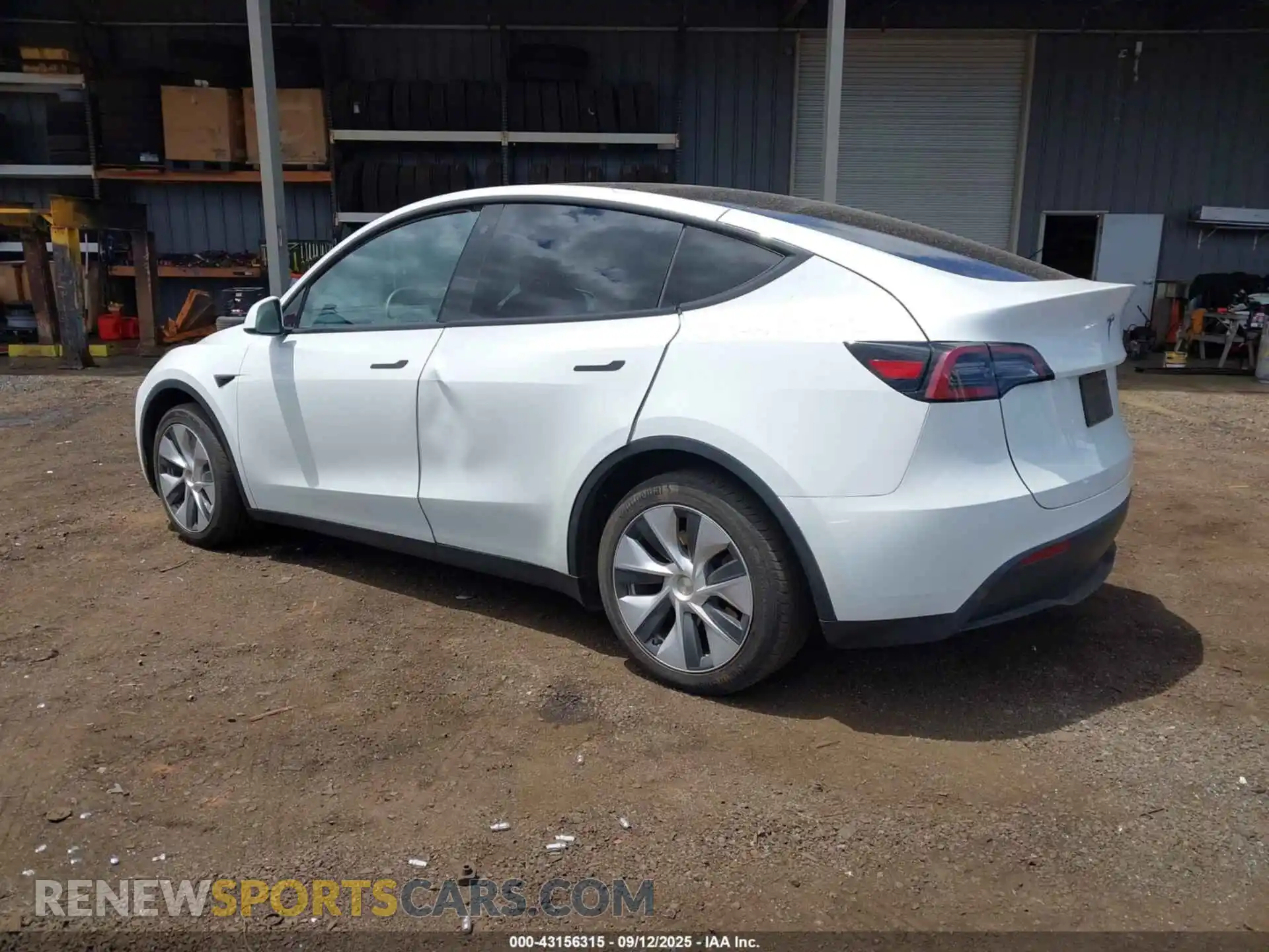 3 Photograph of a damaged car 7SAYGDEE1PF752864 TESLA MODEL Y 2023