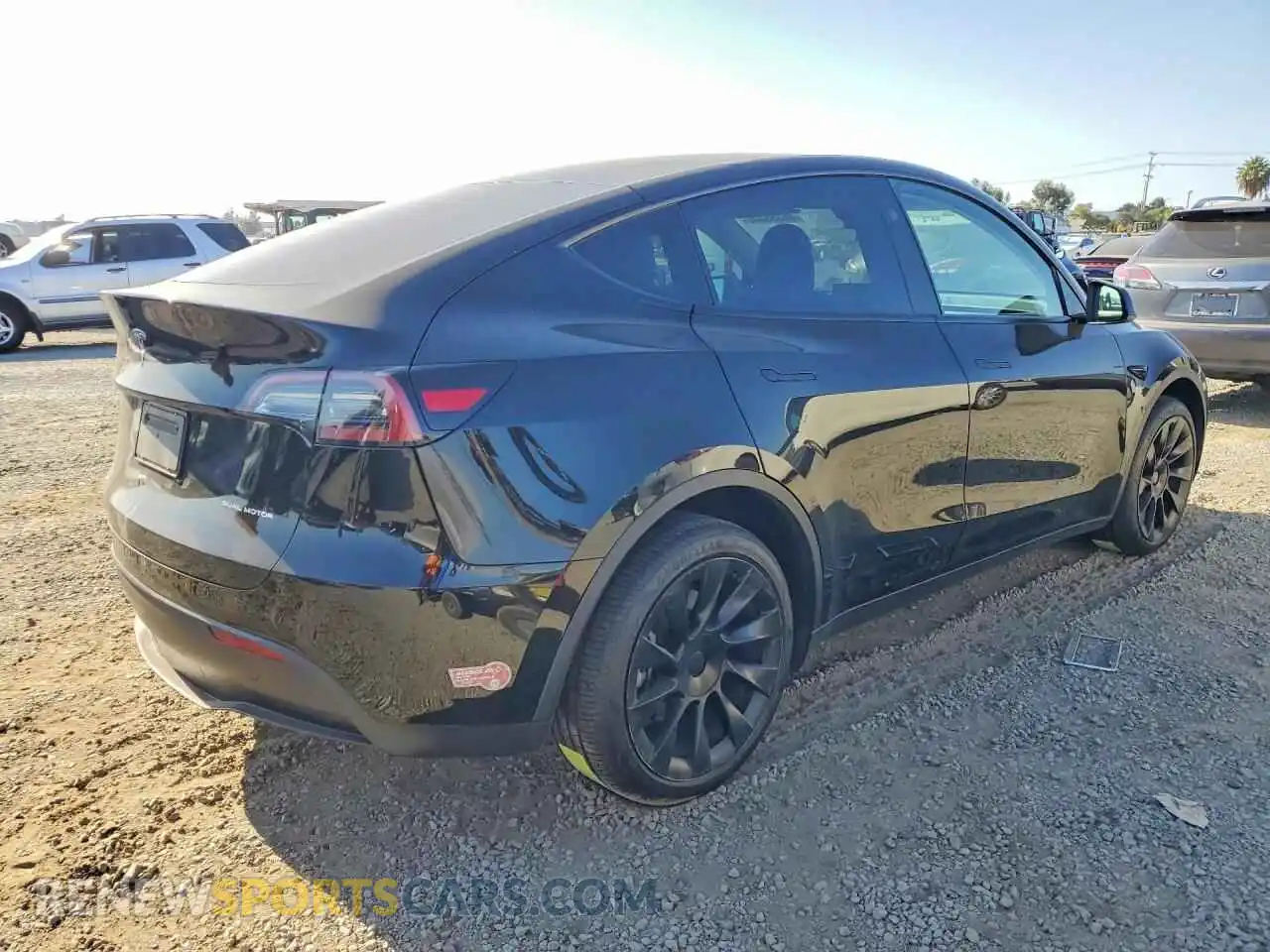 3 fotografías del automóvil dañado 7SAYGDEE1PF835873 TESLA MODEL Y 2023