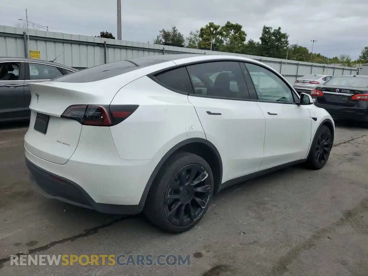 3 Photograph of a damaged car 7SAYGDEE1PF839759 TESLA MODEL Y 2023