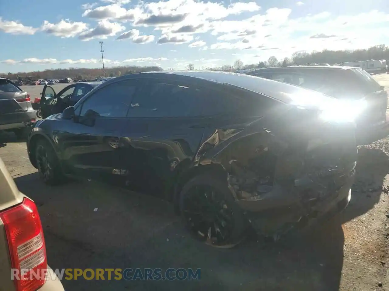 2 Photograph of a damaged car 7SAYGDEE1PF850759 TESLA MODEL Y 2023