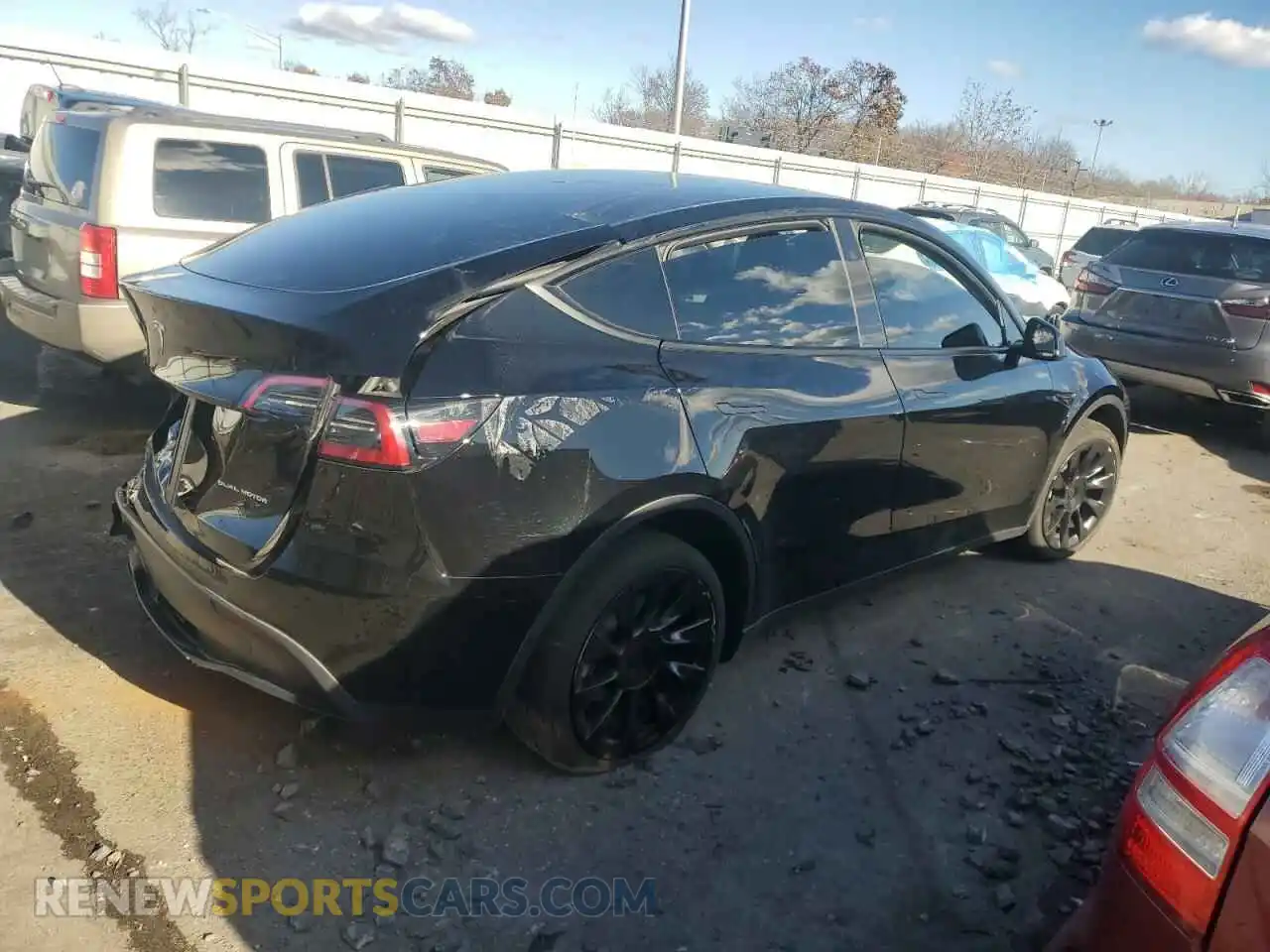 3 Photograph of a damaged car 7SAYGDEE1PF850759 TESLA MODEL Y 2023