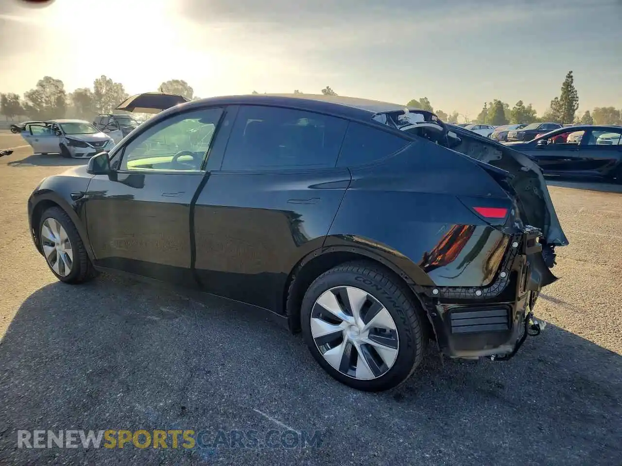 2 Photograph of a damaged car 7SAYGDEE1PF878982 TESLA MODEL Y 2023