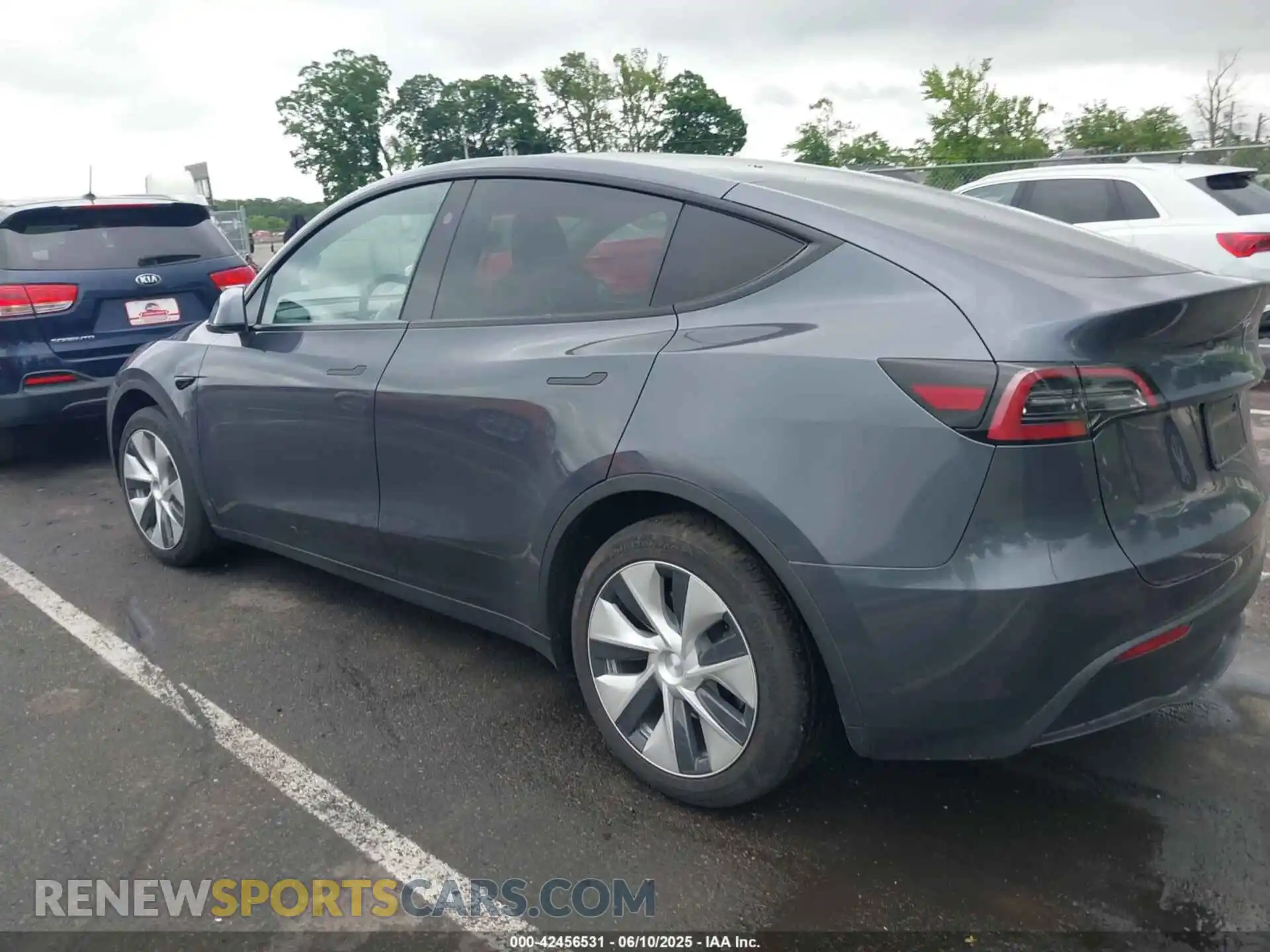 3 Photograph of a damaged car 7SAYGDEE1PF879016 TESLA MODEL Y 2023