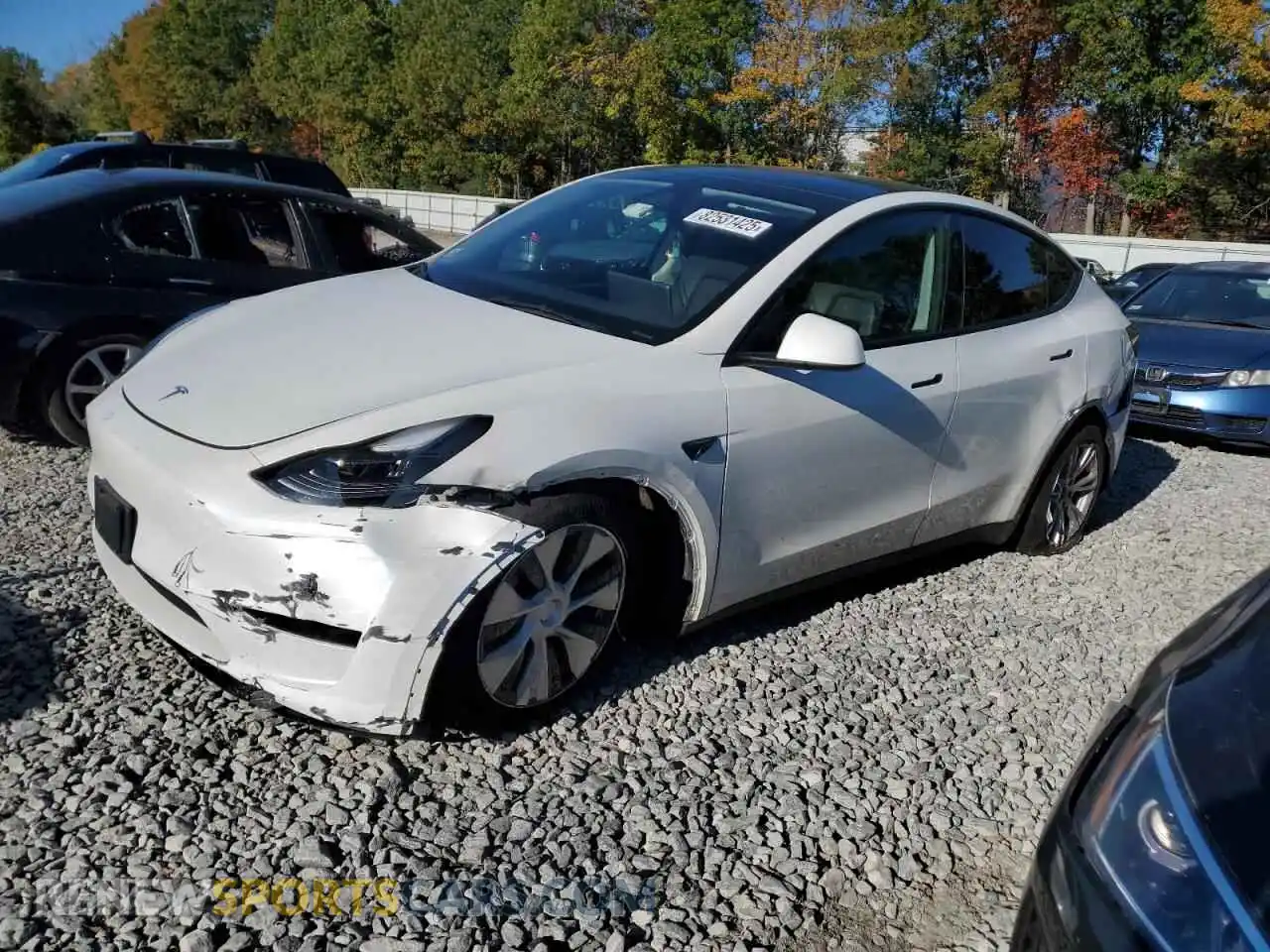 1 Photograph of a damaged car 7SAYGDEE1PF883051 TESLA MODEL Y 2023