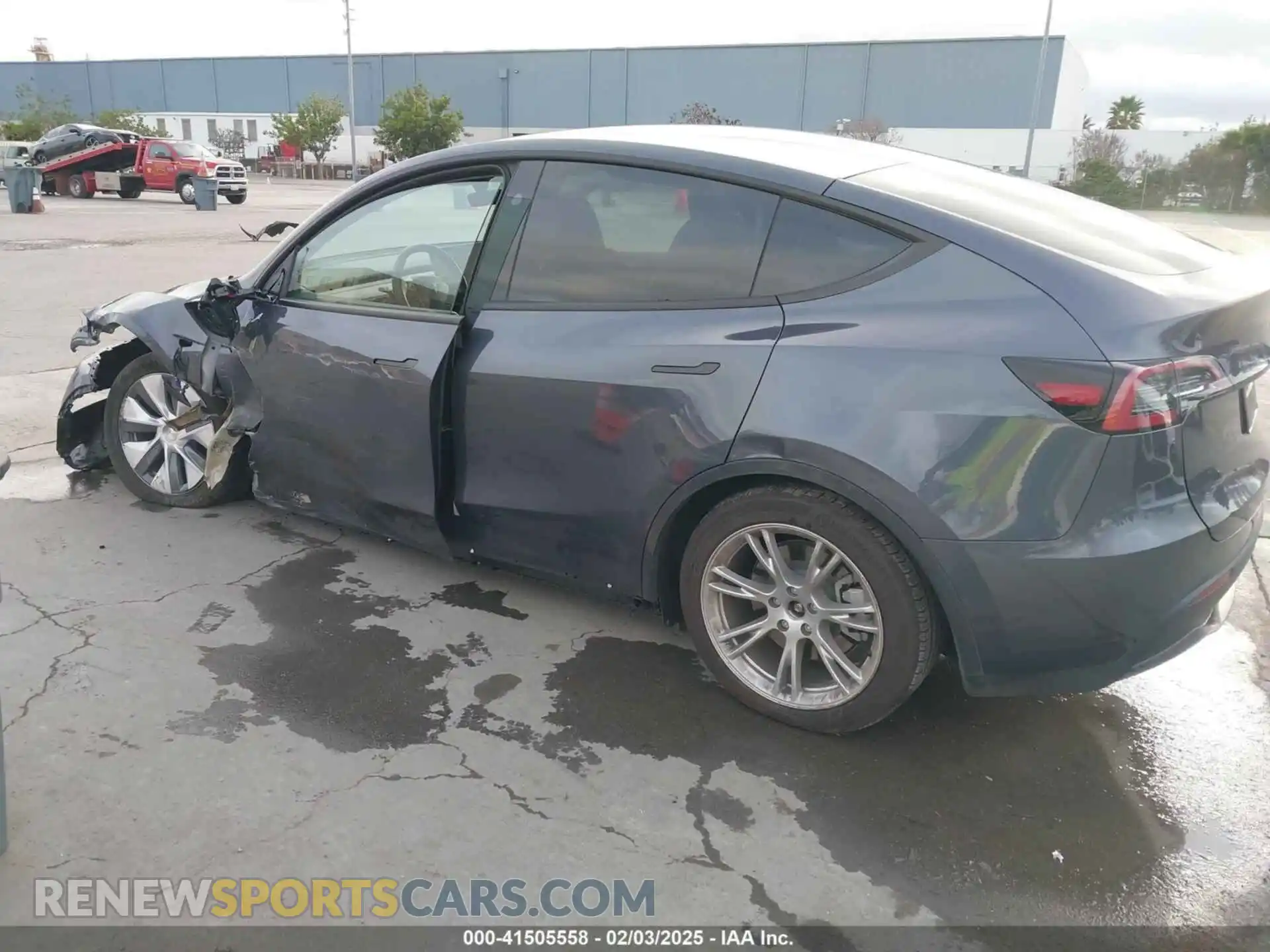 3 Photograph of a damaged car 7SAYGDEE1PF914086 TESLA MODEL Y 2023