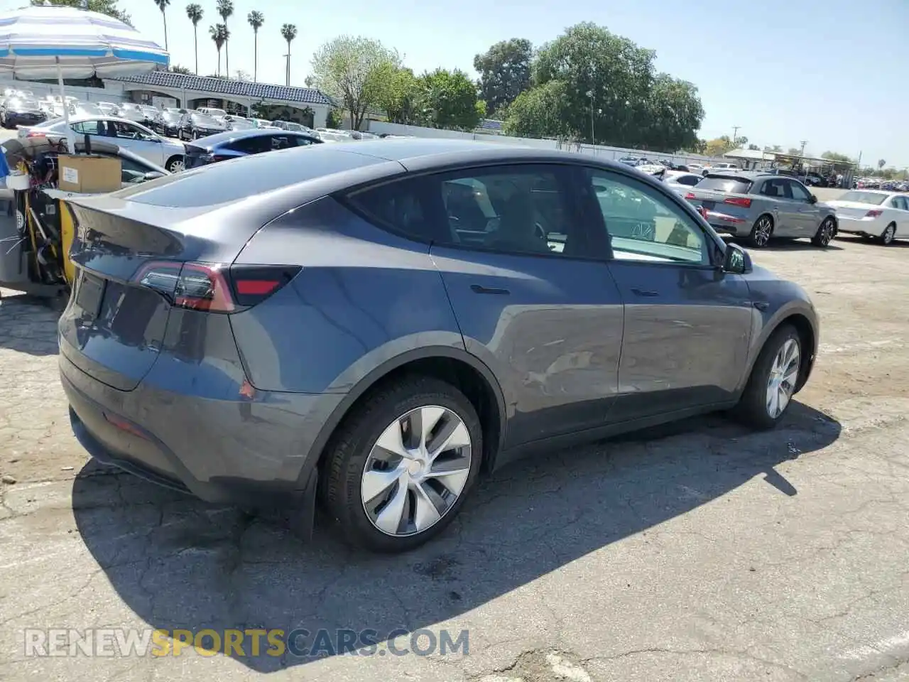 3 Photograph of a damaged car 7SAYGDEE1PF925931 TESLA MODEL Y 2023