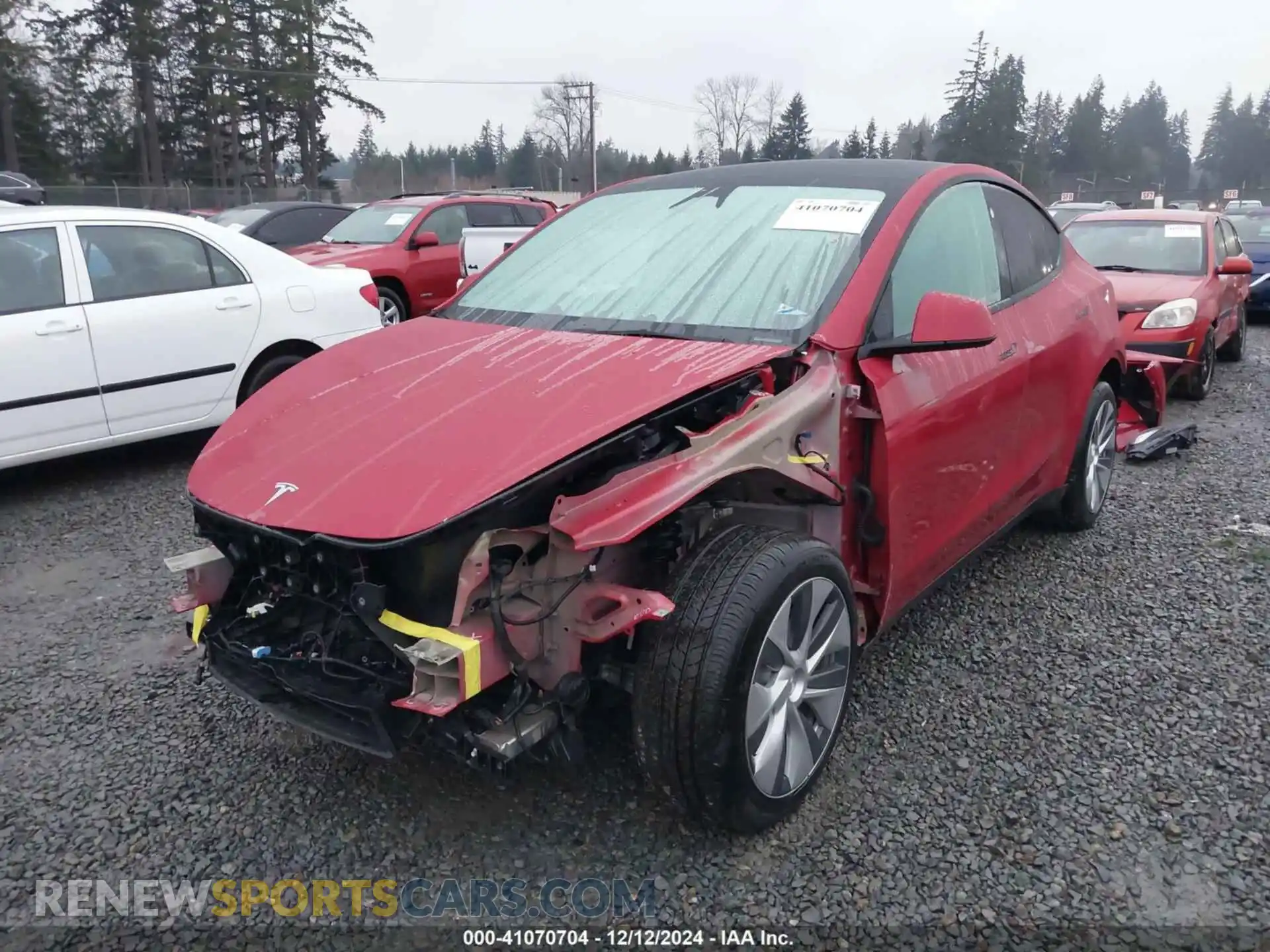 2 Photograph of a damaged car 7SAYGDEE1PF966222 TESLA MODEL Y 2023