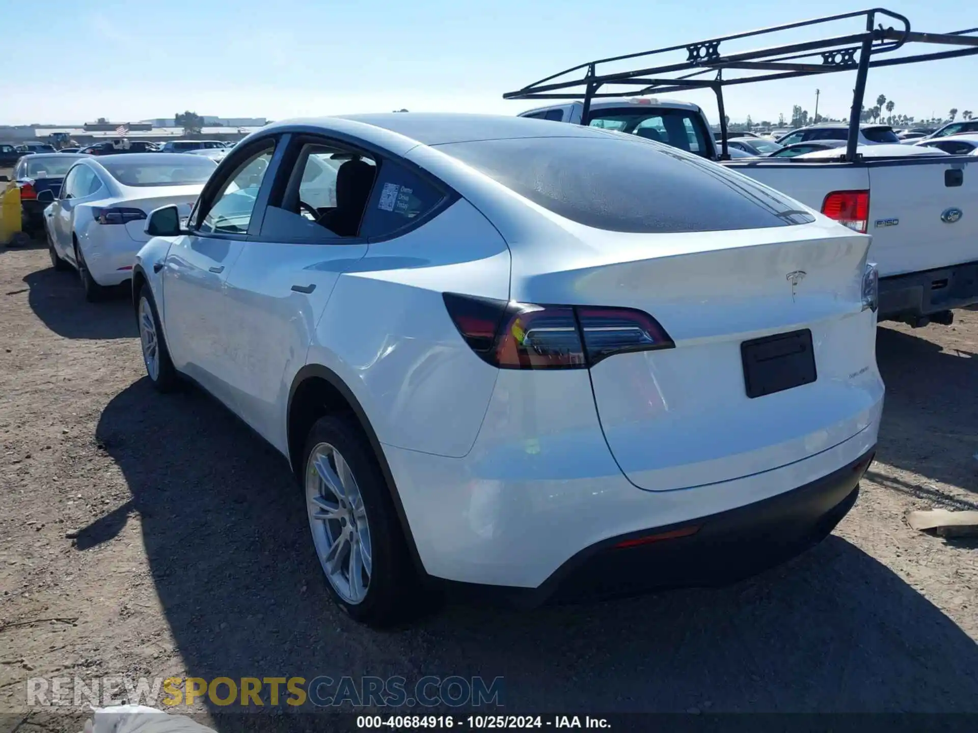 3 Photograph of a damaged car 7SAYGDEE2PA043549 TESLA MODEL Y 2023