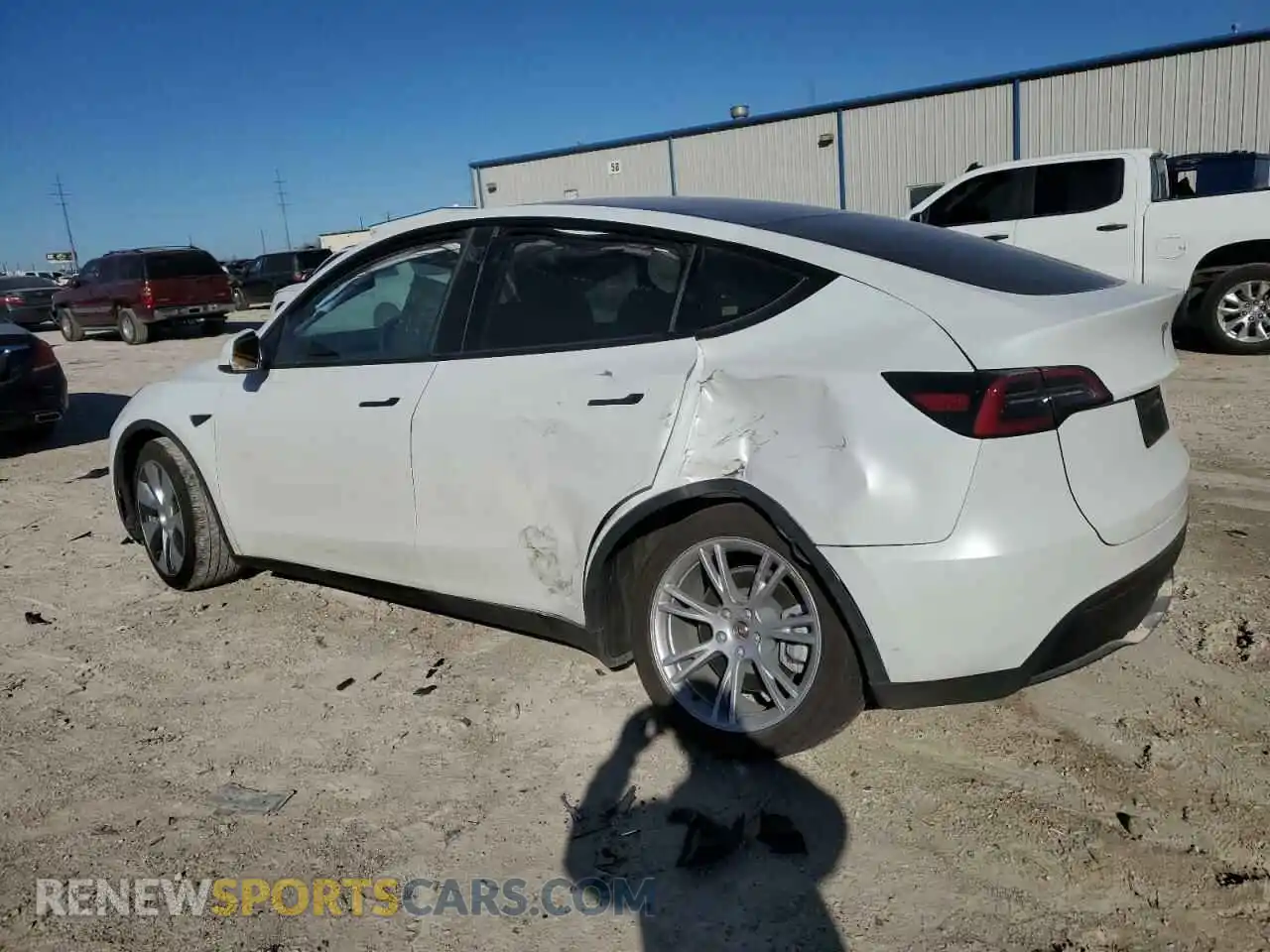 2 Photograph of a damaged car 7SAYGDEE2PA080309 TESLA MODEL Y 2023