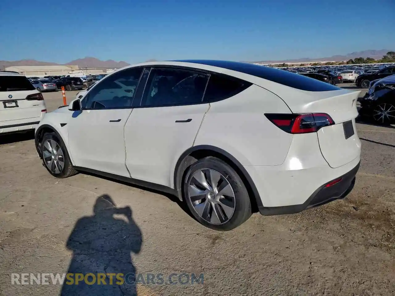 2 Photograph of a damaged car 7SAYGDEE2PA102020 TESLA MODEL Y 2023