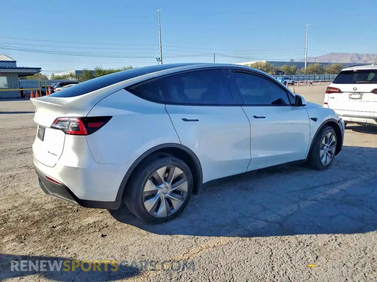 3 Photograph of a damaged car 7SAYGDEE2PA102020 TESLA MODEL Y 2023