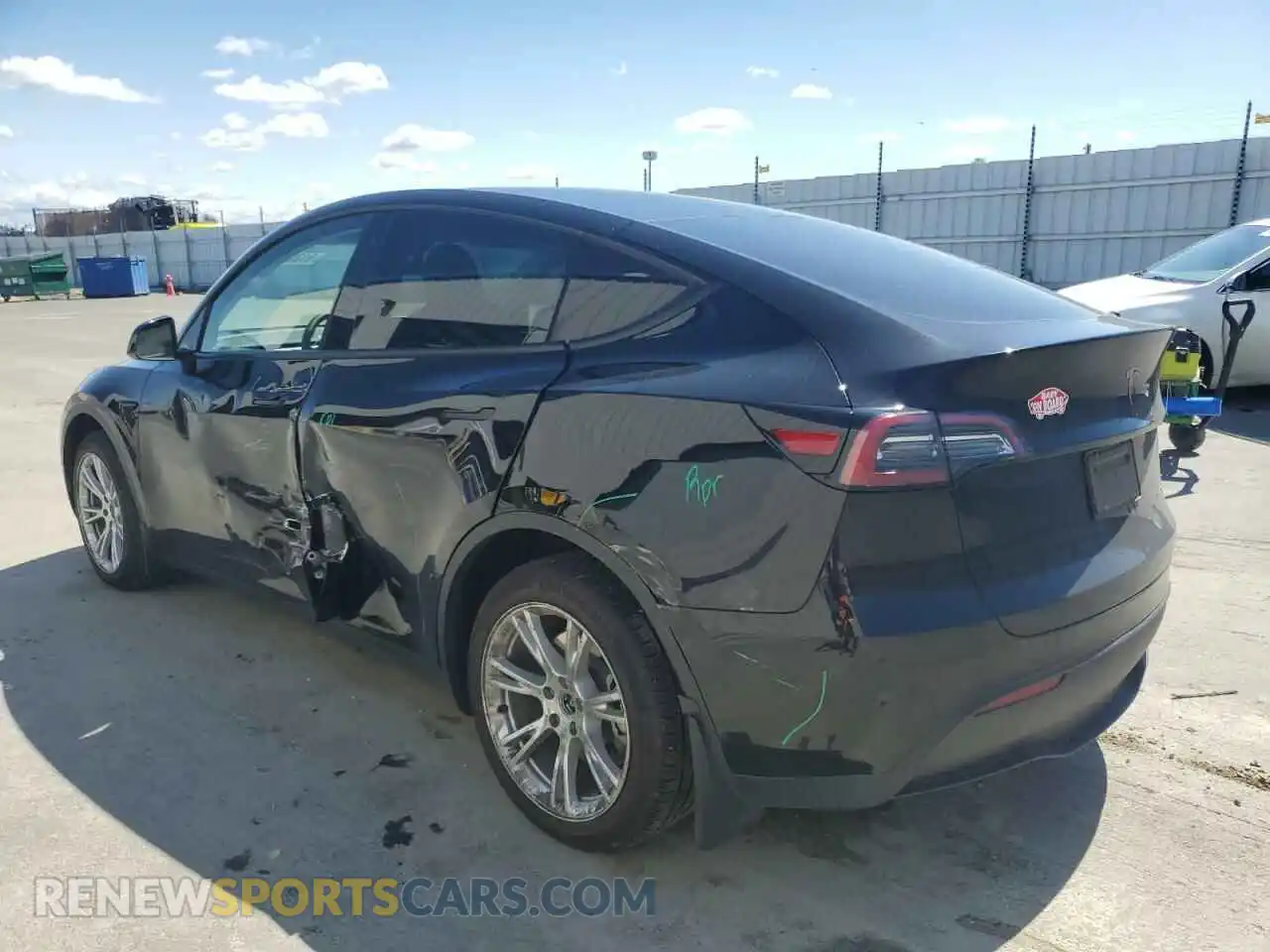 2 Photograph of a damaged car 7SAYGDEE2PA121439 TESLA MODEL Y 2023