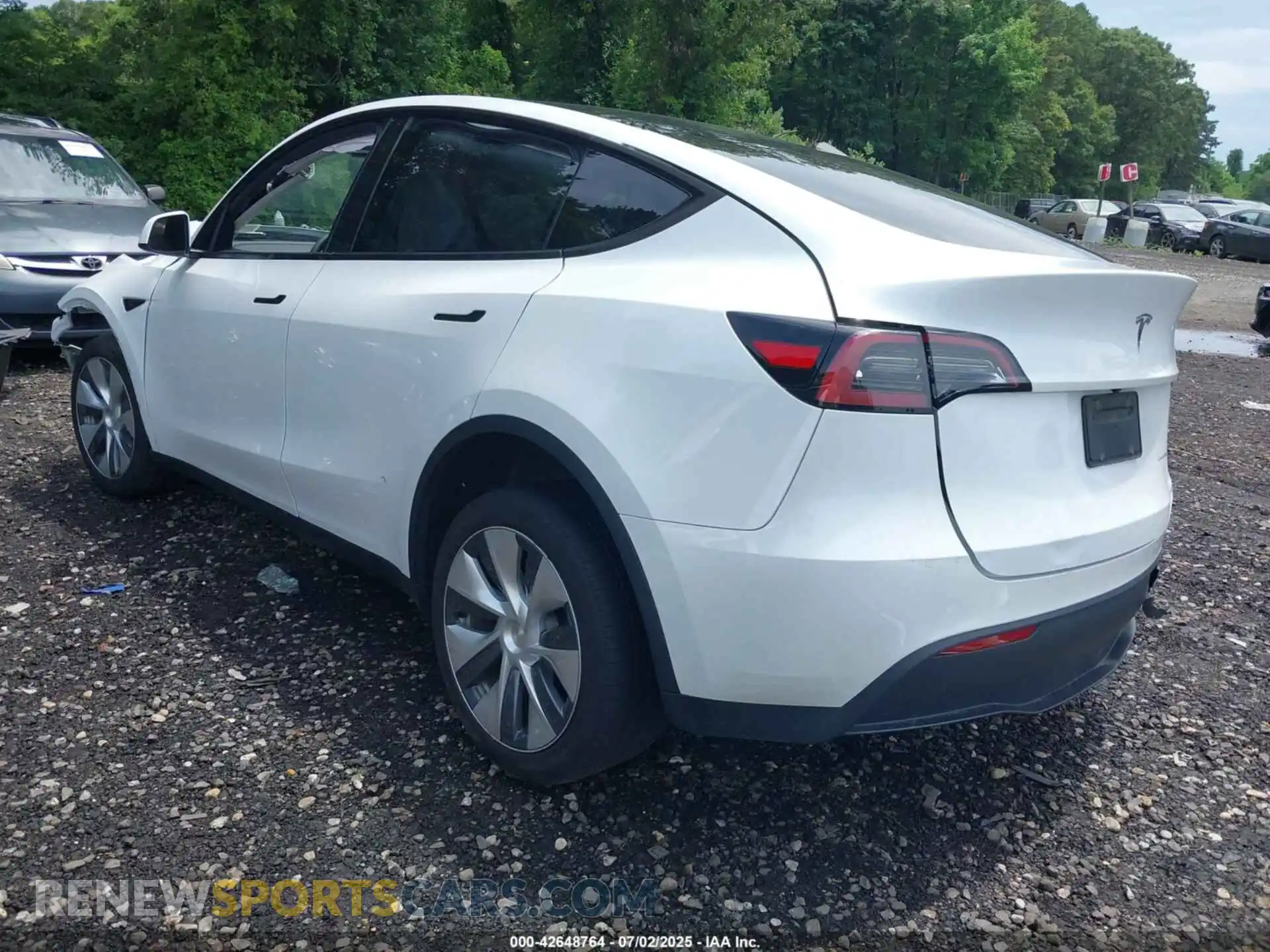 3 Photograph of a damaged car 7SAYGDEE2PA130075 TESLA MODEL Y 2023