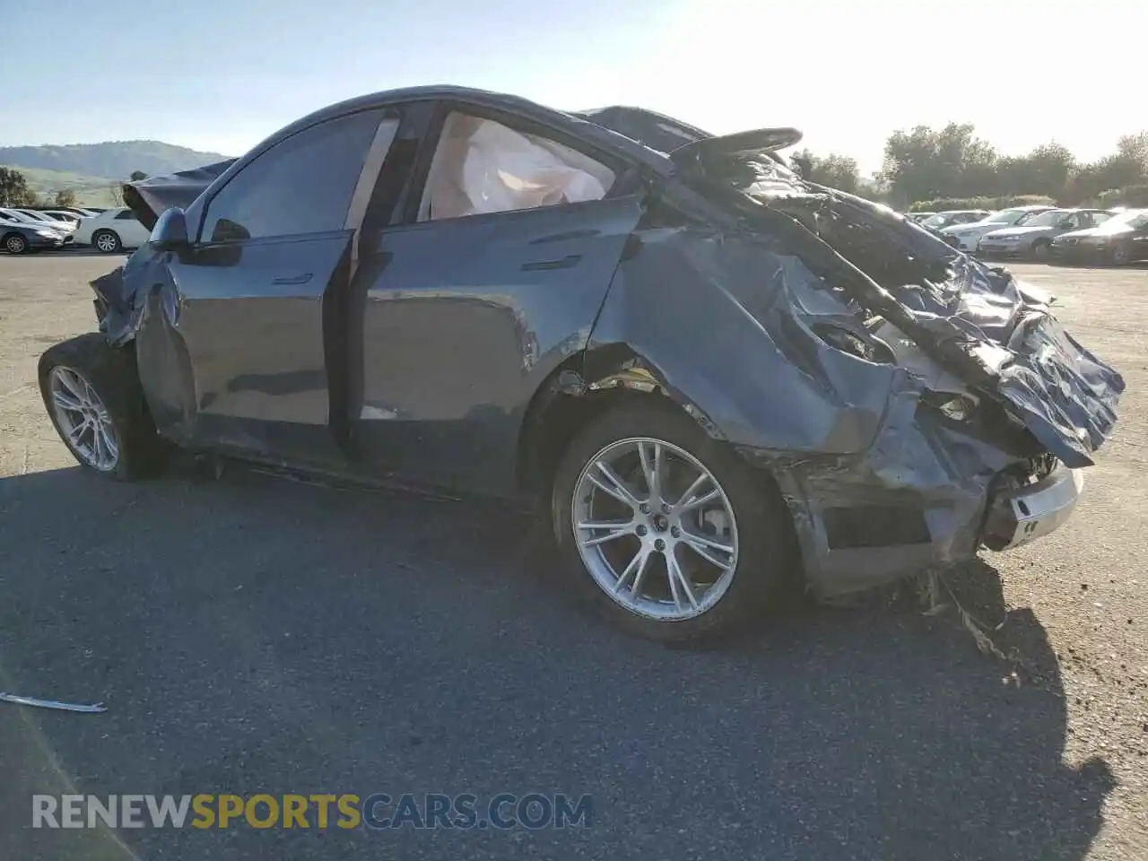 2 Photograph of a damaged car 7SAYGDEE2PA170155 TESLA MODEL Y 2023