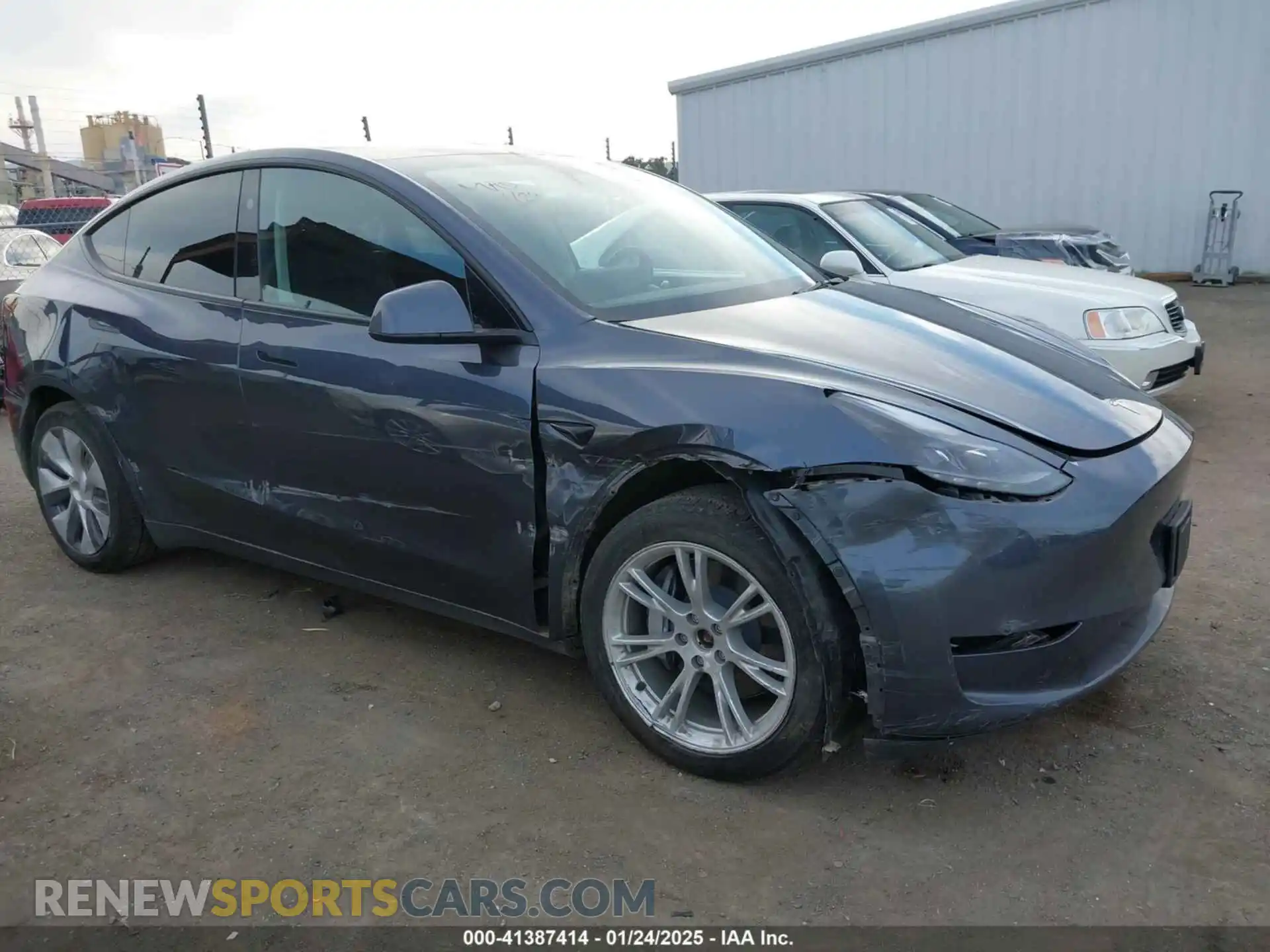 1 Photograph of a damaged car 7SAYGDEE2PA171113 TESLA MODEL Y 2023