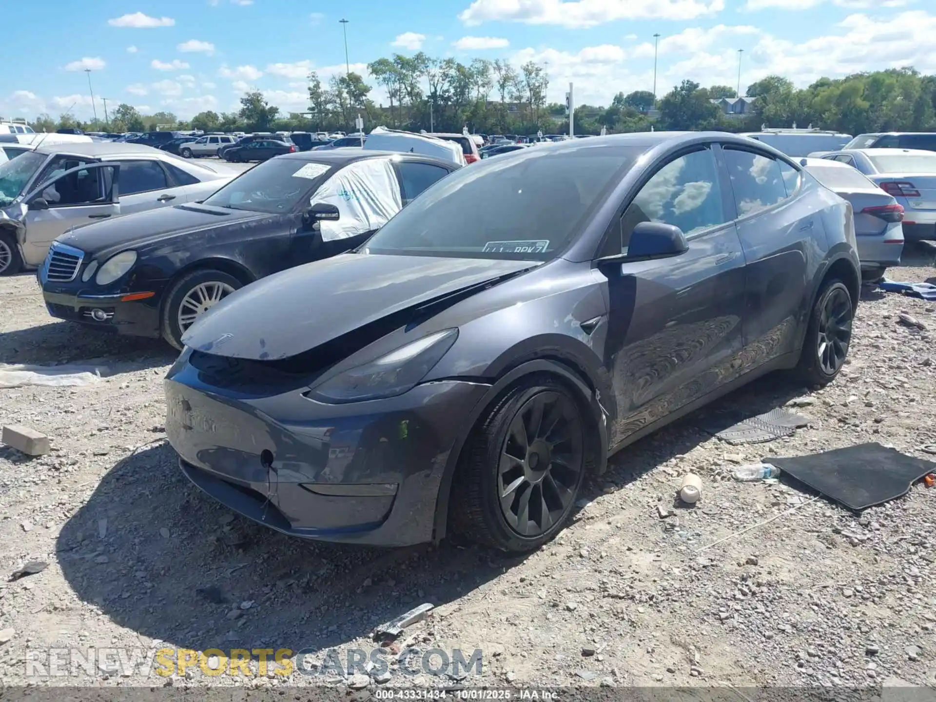 2 Photograph of a damaged car 7SAYGDEE2PA197663 TESLA MODEL Y 2023