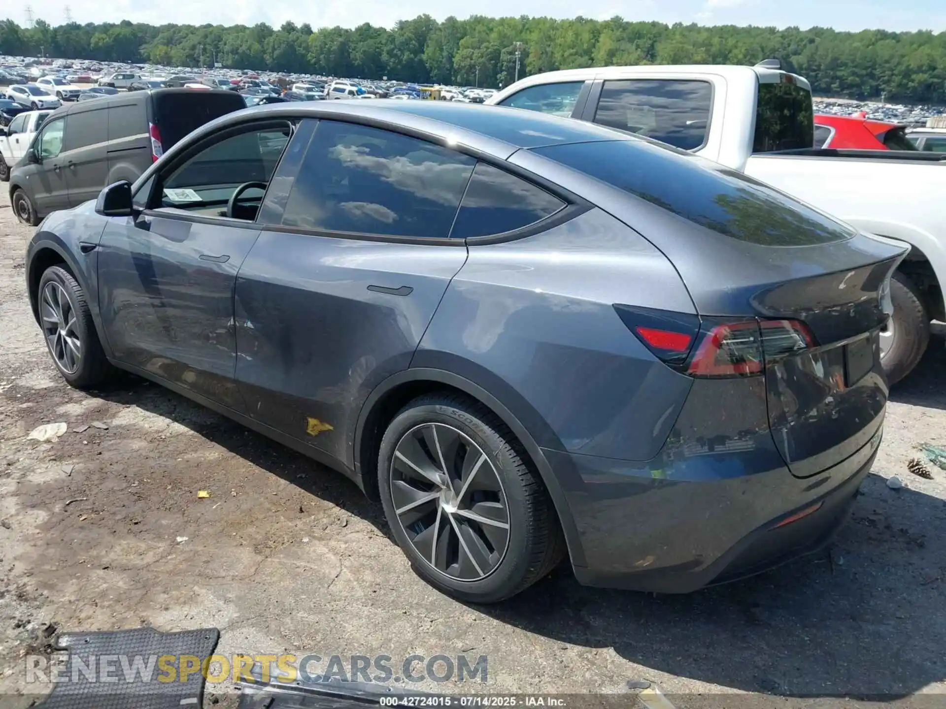 3 Photograph of a damaged car 7SAYGDEE2PA201632 TESLA MODEL Y 2023