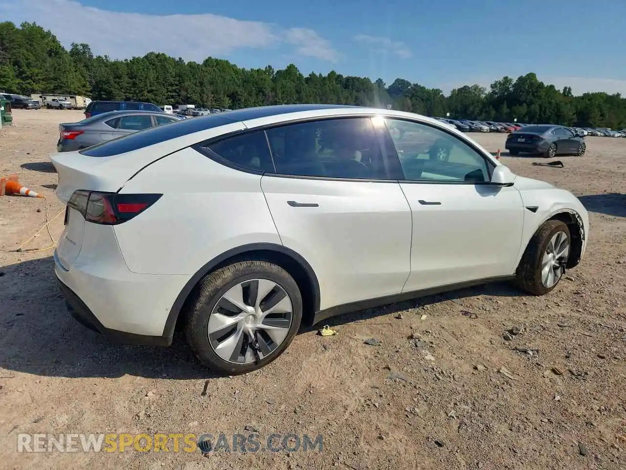 3 Photograph of a damaged car 7SAYGDEE2PF616940 TESLA MODEL Y 2023