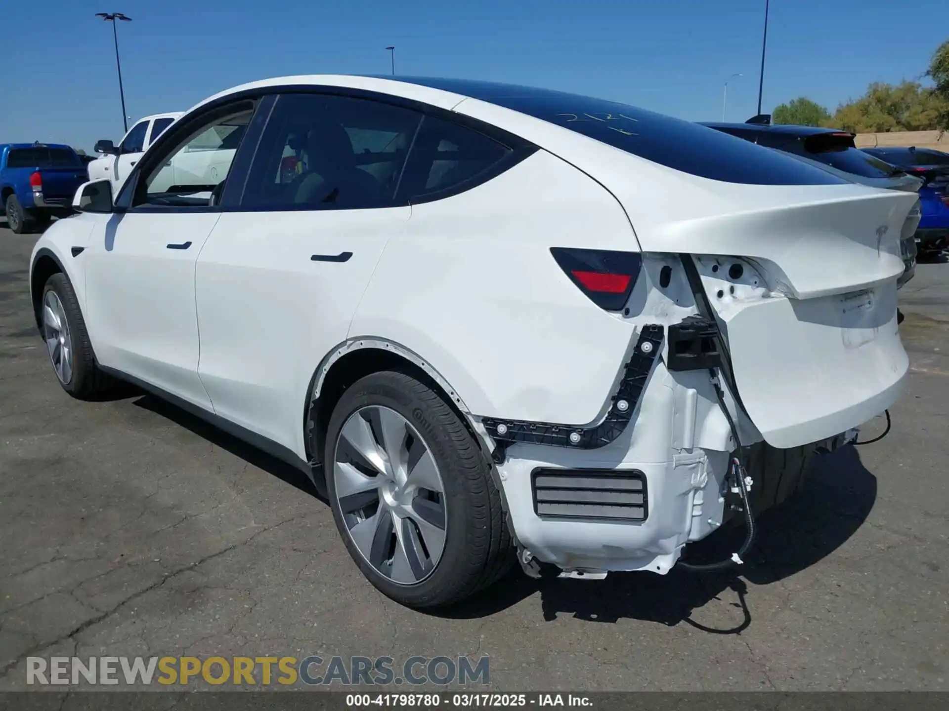 3 Photograph of a damaged car 7SAYGDEE2PF632121 TESLA MODEL Y 2023