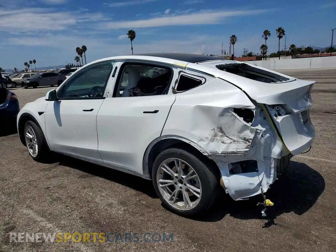 2 Photograph of a damaged car 7SAYGDEE2PF632653 TESLA MODEL Y 2023