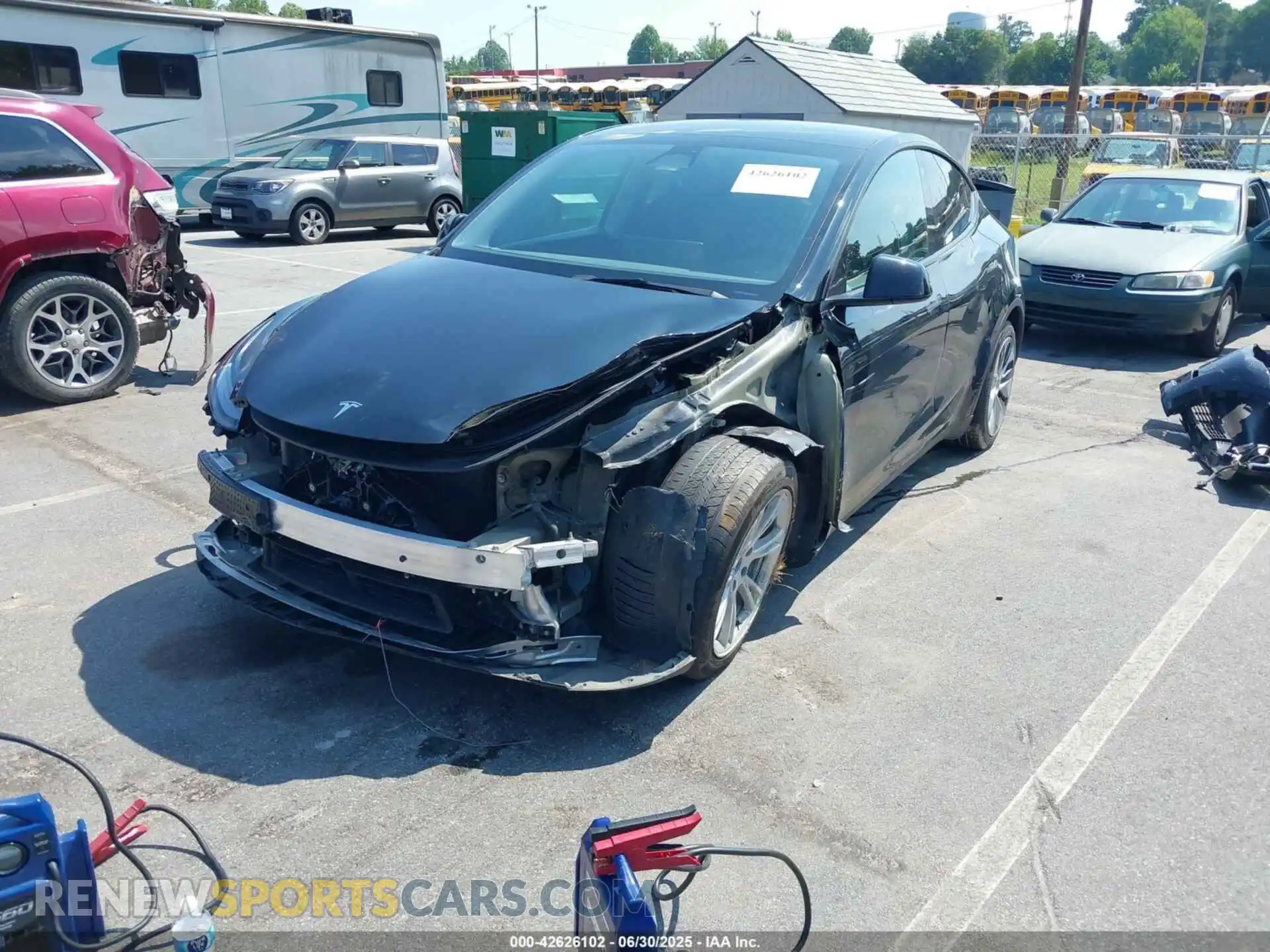 2 Photograph of a damaged car 7SAYGDEE2PF666379 TESLA MODEL Y 2023