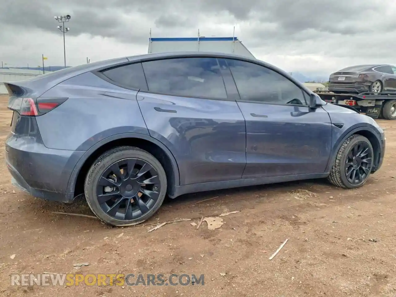 3 Photograph of a damaged car 7SAYGDEE2PF692173 TESLA MODEL Y 2023