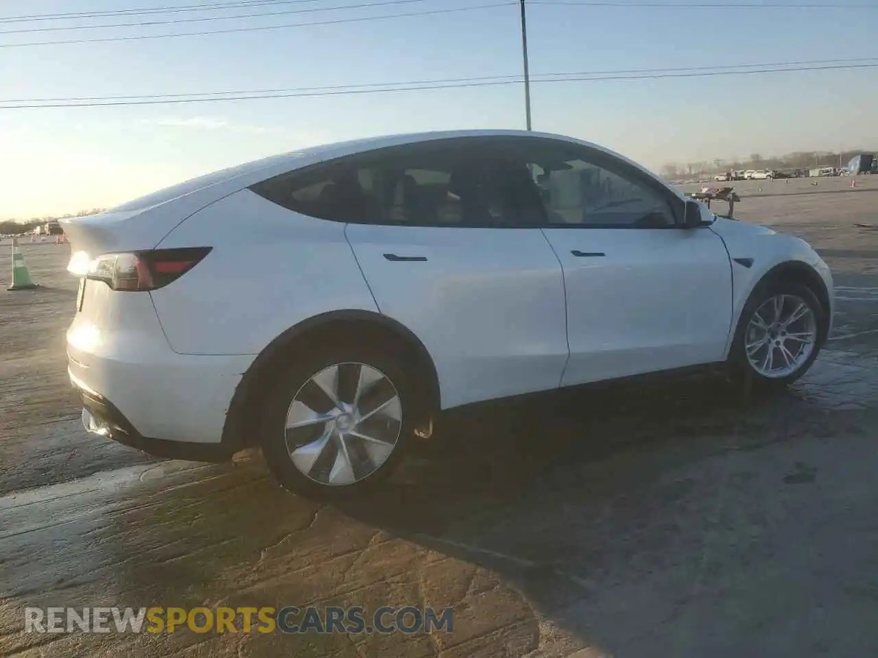 3 Photograph of a damaged car 7SAYGDEE2PF784609 TESLA MODEL Y 2023