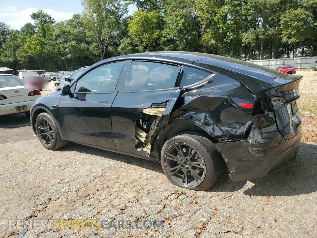2 Photograph of a damaged car 7SAYGDEE2PF799661 TESLA MODEL Y 2023