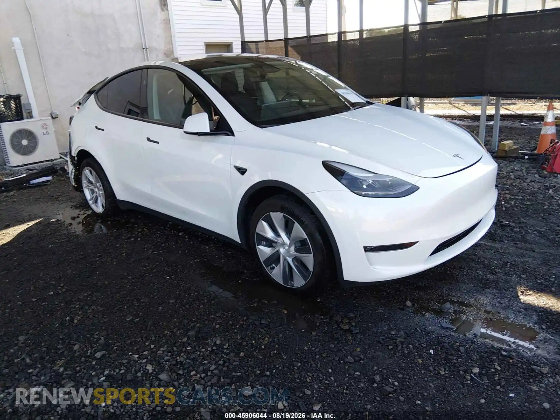 1 Photograph of a damaged car 7SAYGDEE2PF800159 TESLA MODEL Y 2023