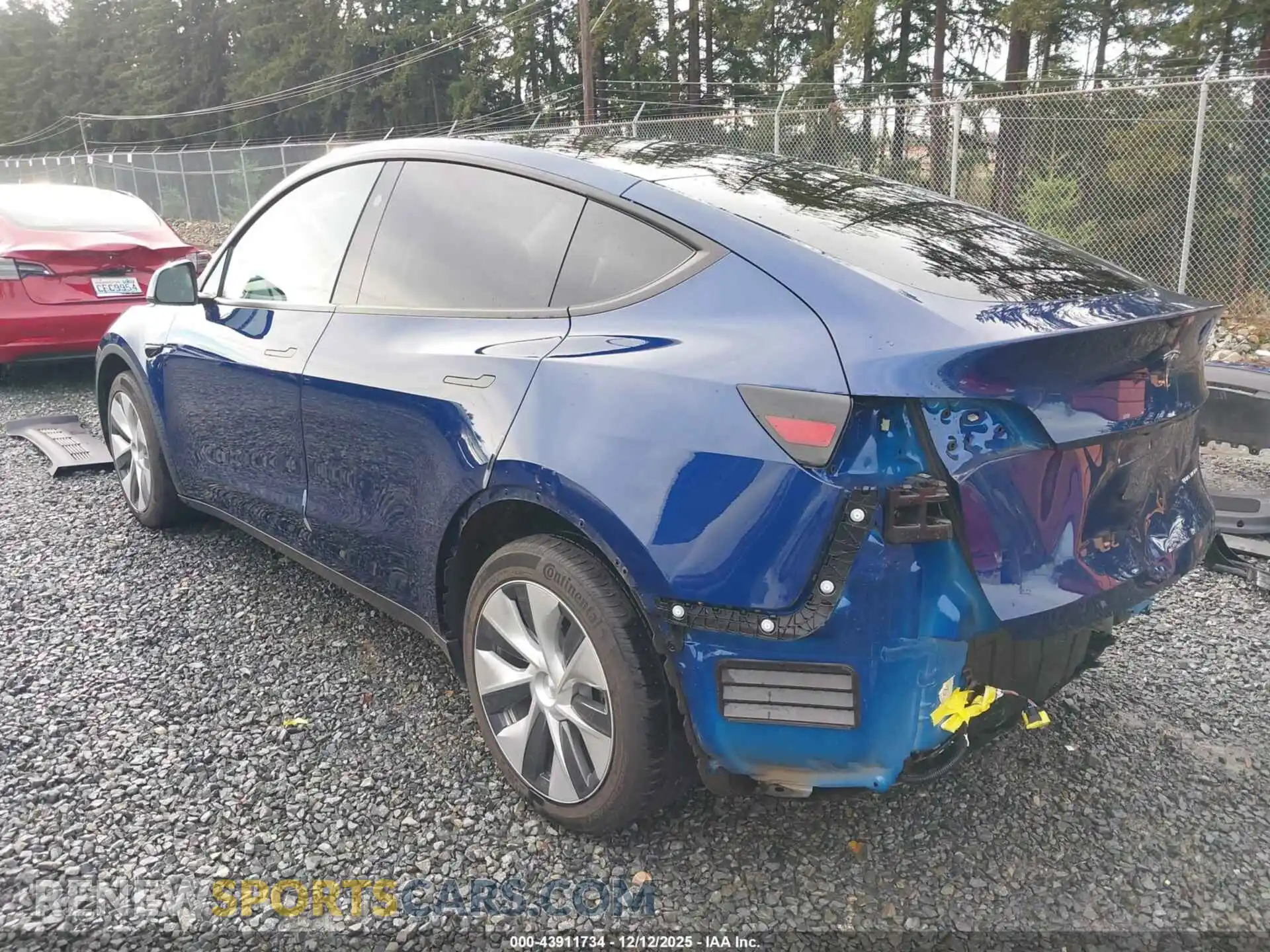3 Photograph of a damaged car 7SAYGDEE2PF830942 TESLA MODEL Y 2023
