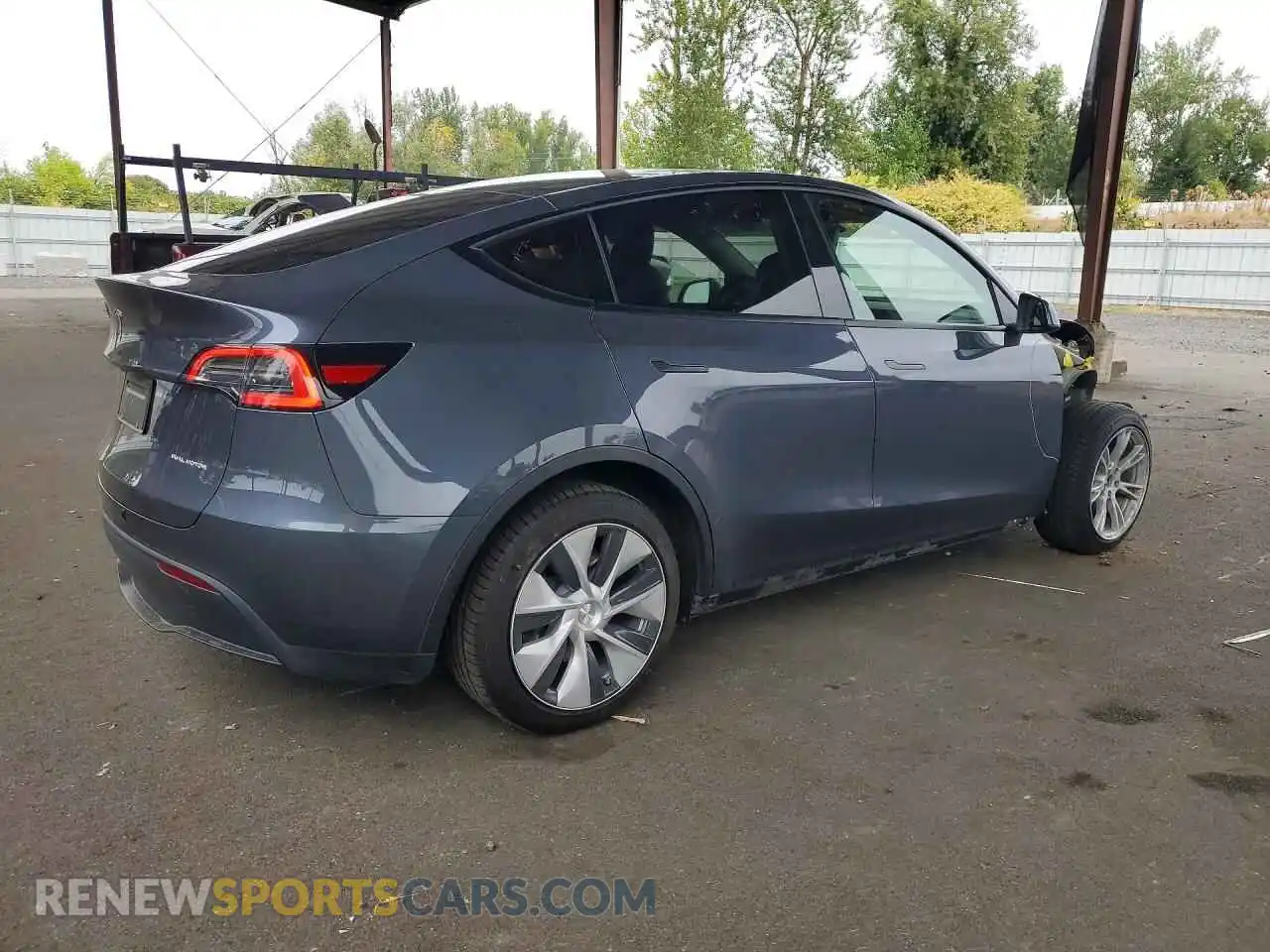 3 Photograph of a damaged car 7SAYGDEE2PF832514 TESLA MODEL Y 2023