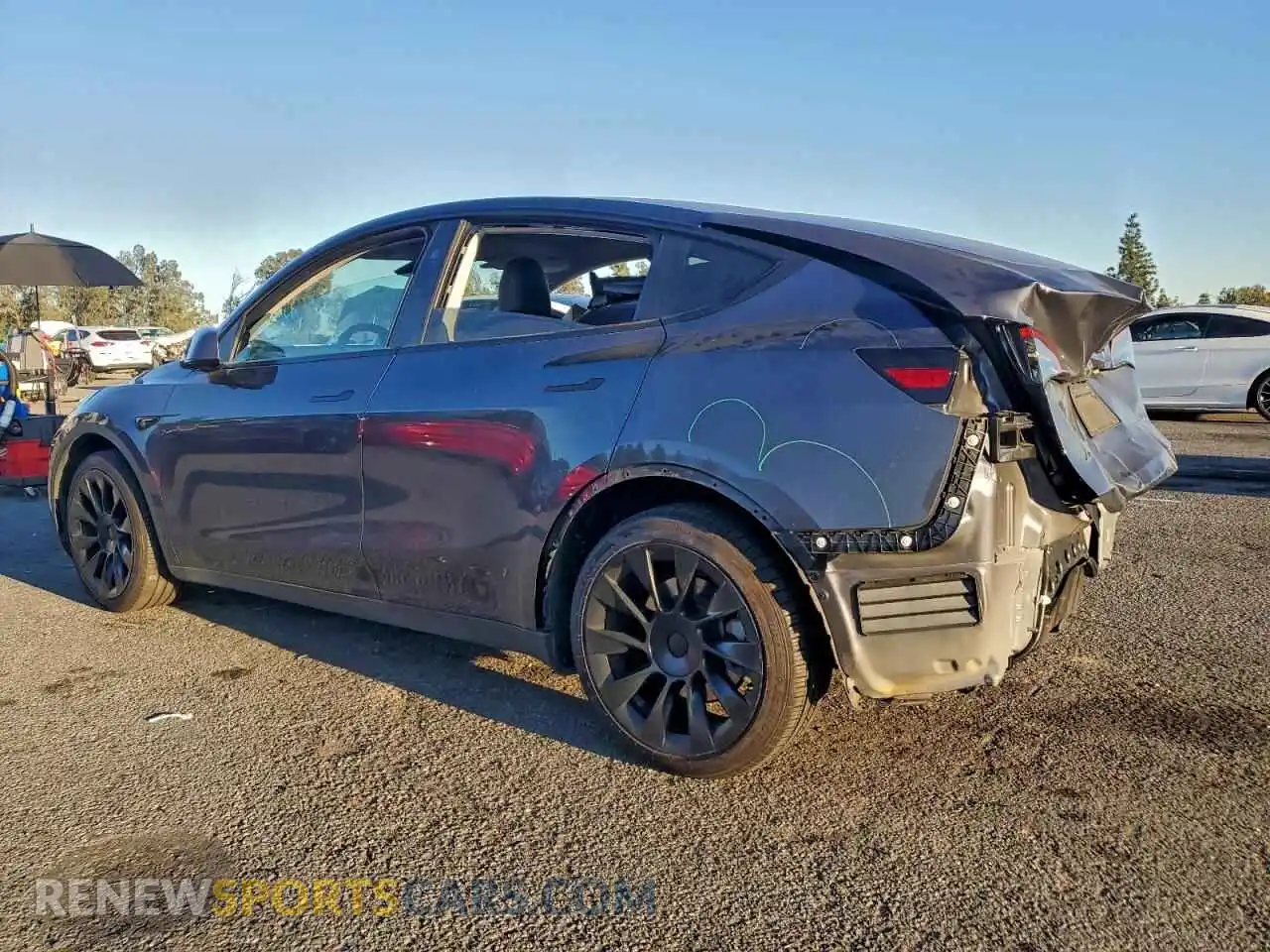 2 Photograph of a damaged car 7SAYGDEE2PF913822 TESLA MODEL Y 2023