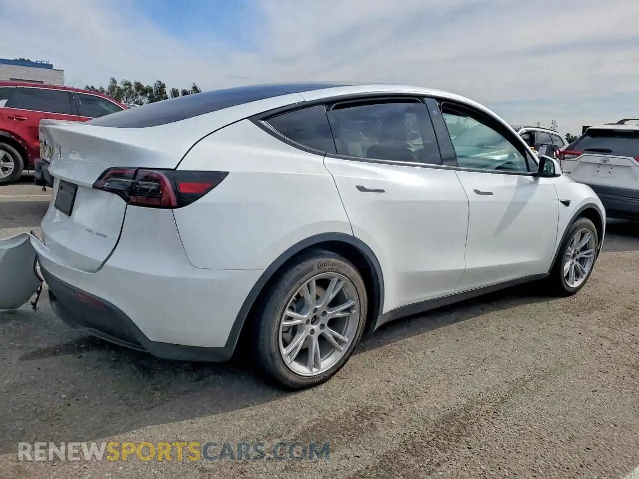 3 Photograph of a damaged car 7SAYGDEE3PA030132 TESLA MODEL Y 2023
