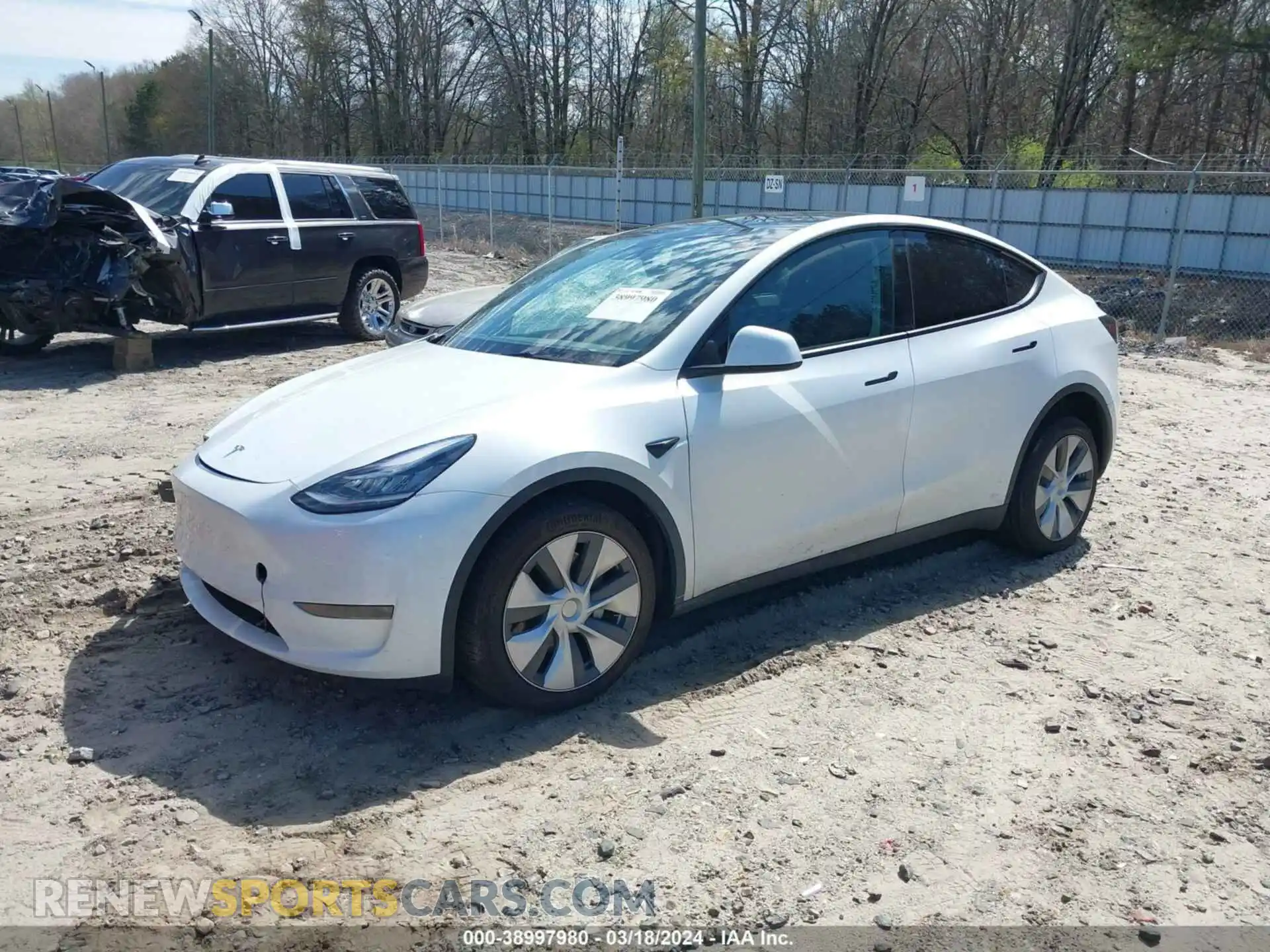 2 Photograph of a damaged car 7SAYGDEE3PA040272 TESLA MODEL Y 2023