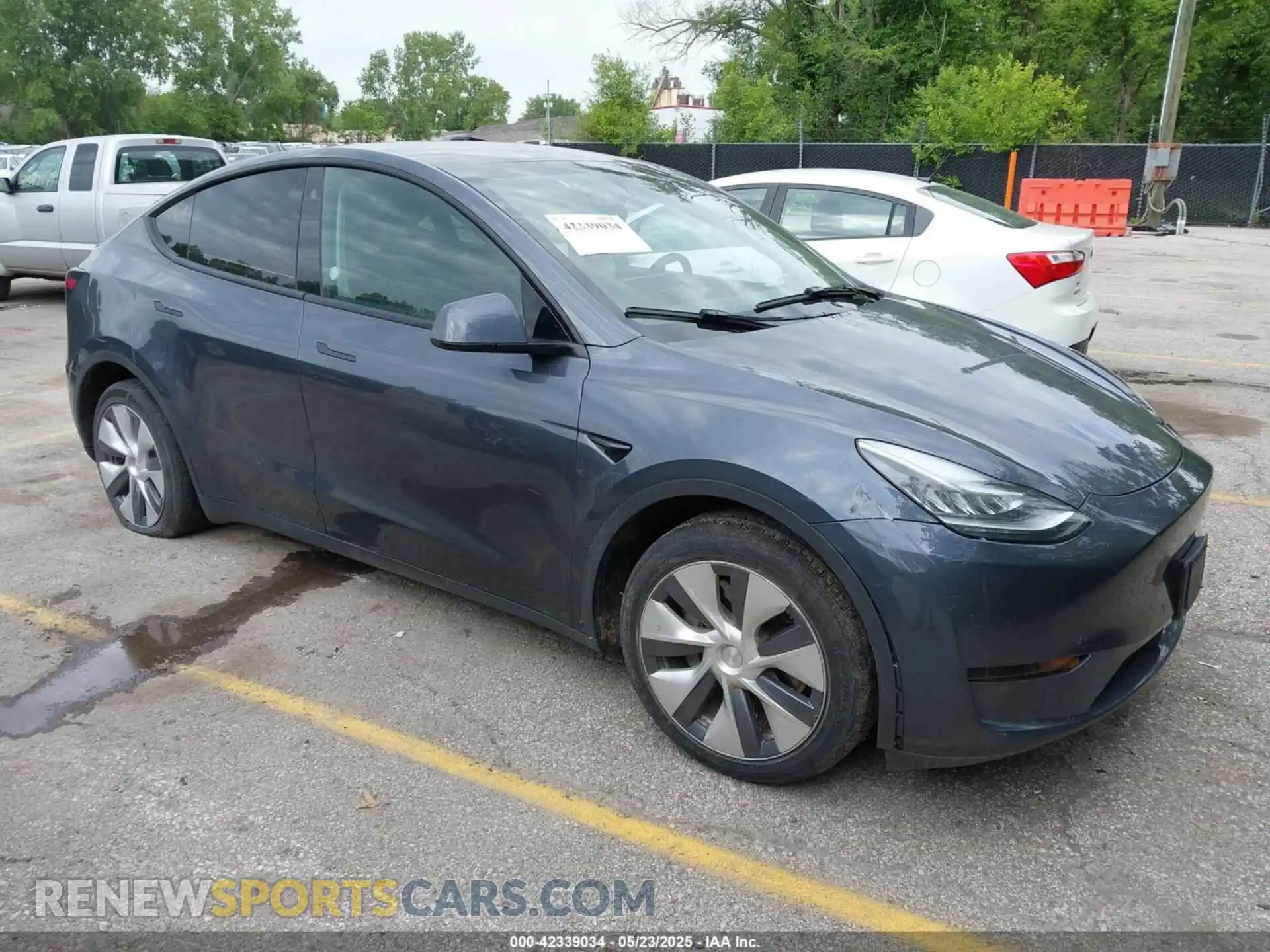 1 Photograph of a damaged car 7SAYGDEE3PA040496 TESLA MODEL Y 2023