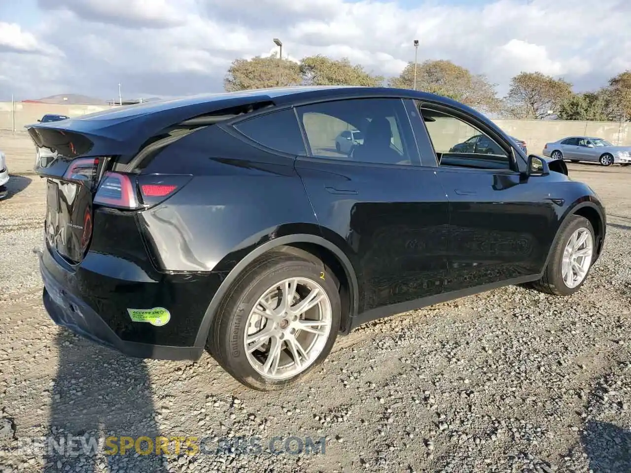 3 Photograph of a damaged car 7SAYGDEE3PA055810 TESLA MODEL Y 2023