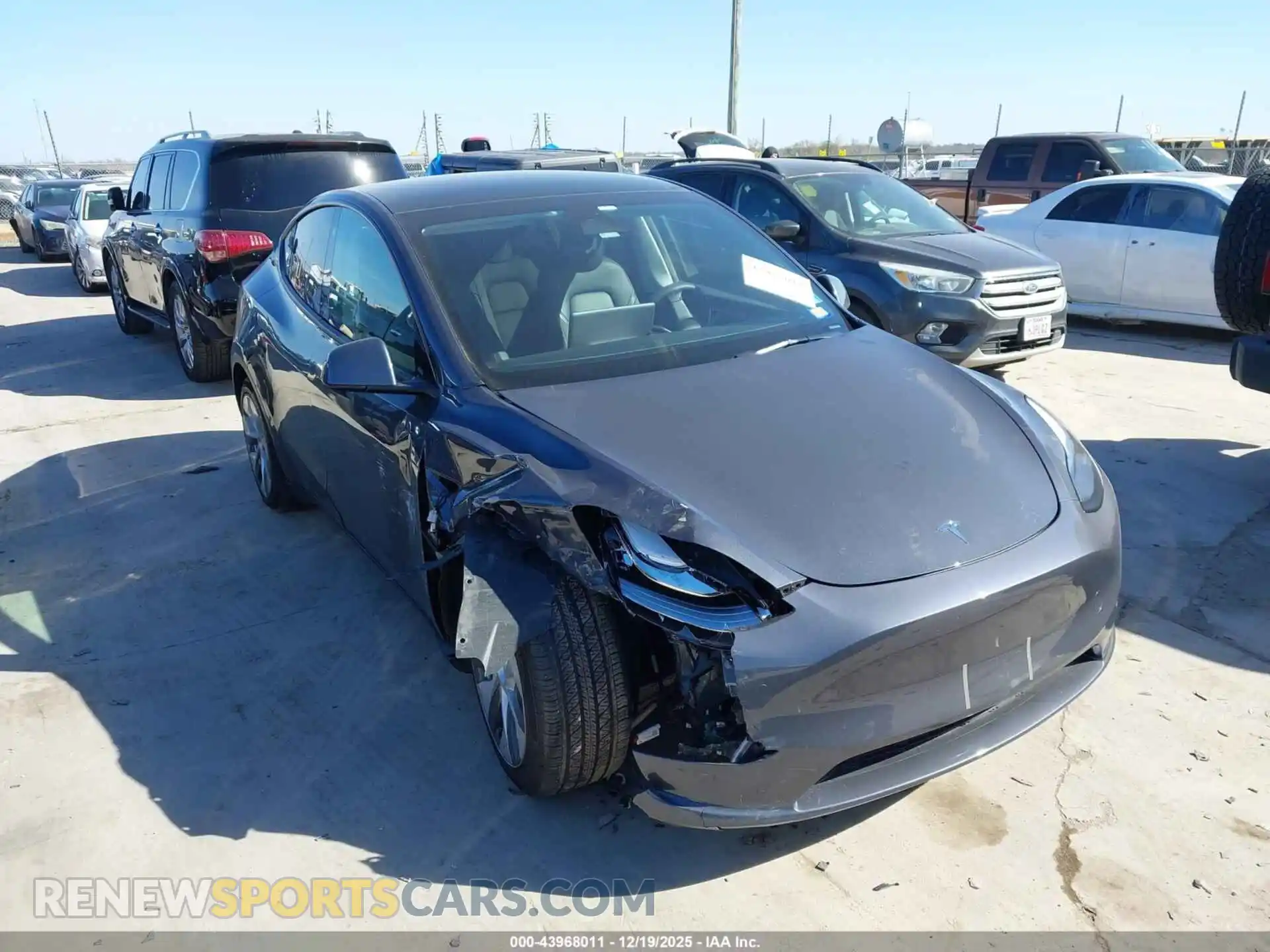 1 Photograph of a damaged car 7SAYGDEE3PA086295 TESLA MODEL Y 2023
